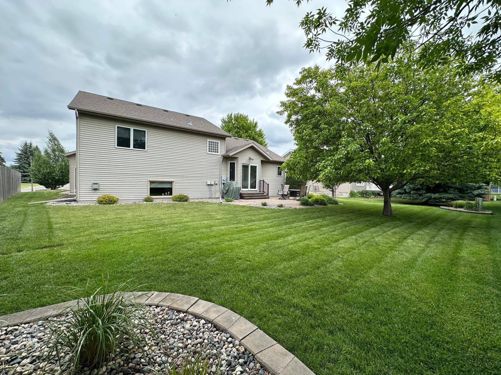 607 13th N Avenue, Moorhead MN 56560 - Photo 4 of 41