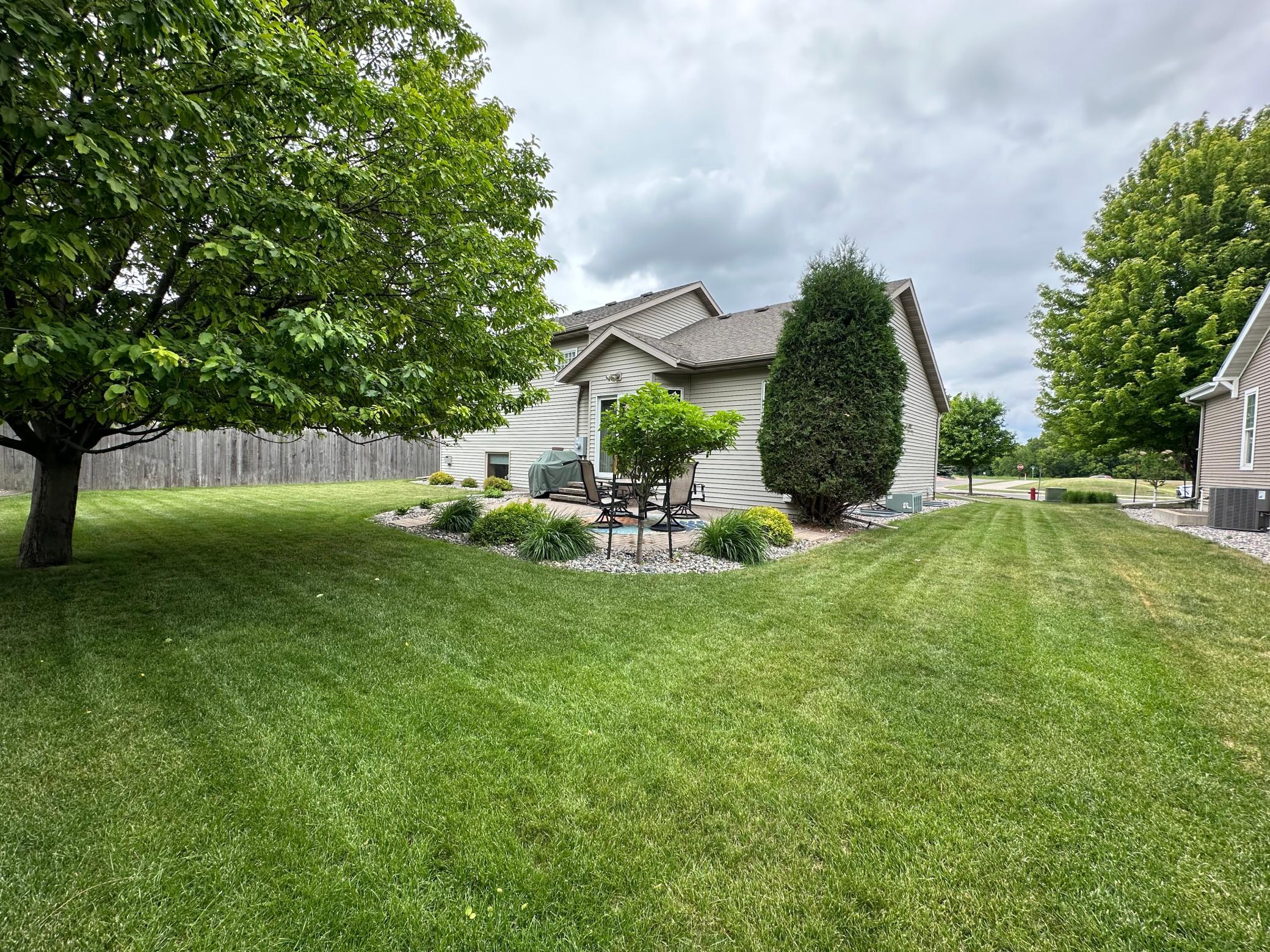 607 13th N Avenue, Moorhead MN 56560 - Photo 6 of 41