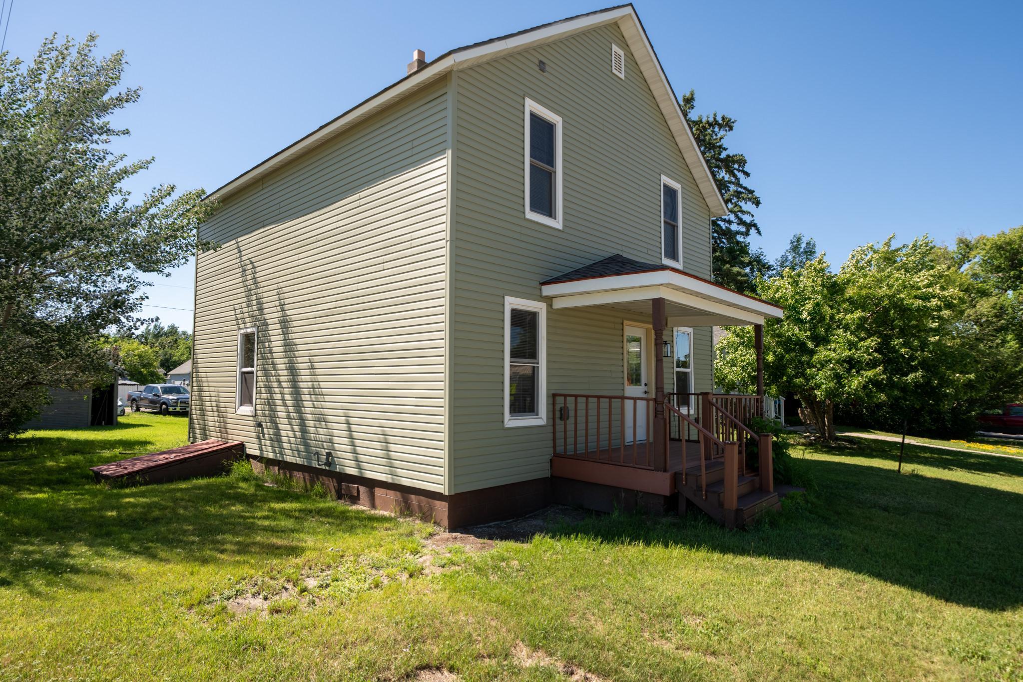 541 5th Street SE, Deer River MN 56636 - Photo 4 of 27