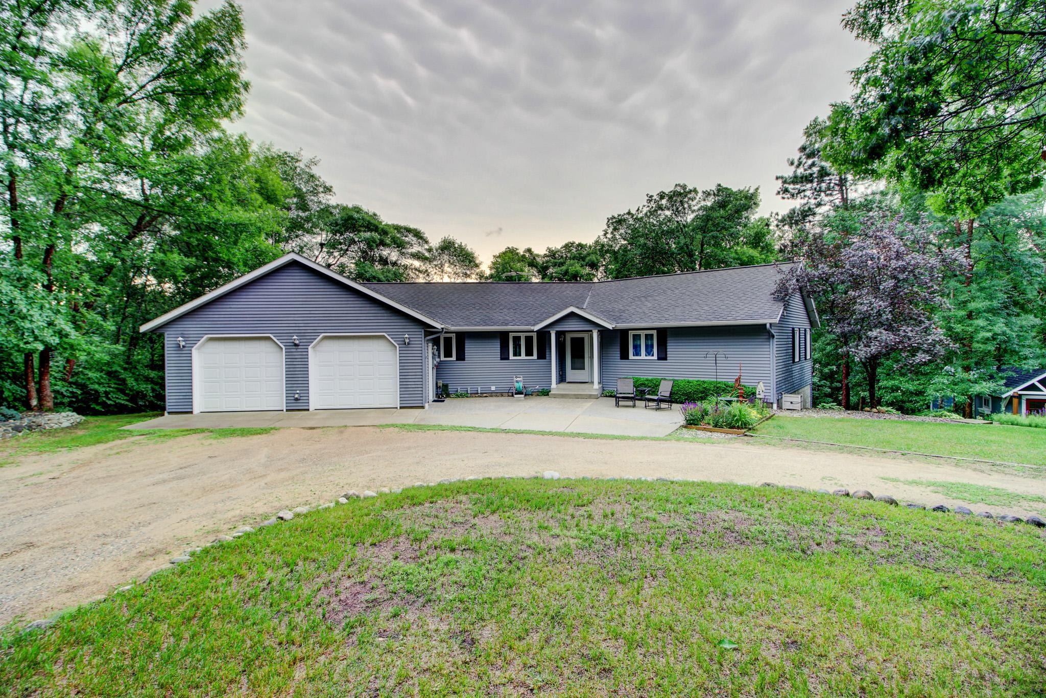 1999 single family home for sale at 19815 Envoy Drive in Park Rapids, MN — 3 bed, 3 bath (photo 2 of 62)