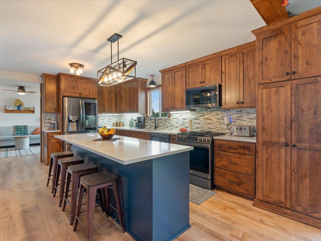 14390 Shoreview Drive, Baxter MN 56425 - Photo 5 of 54