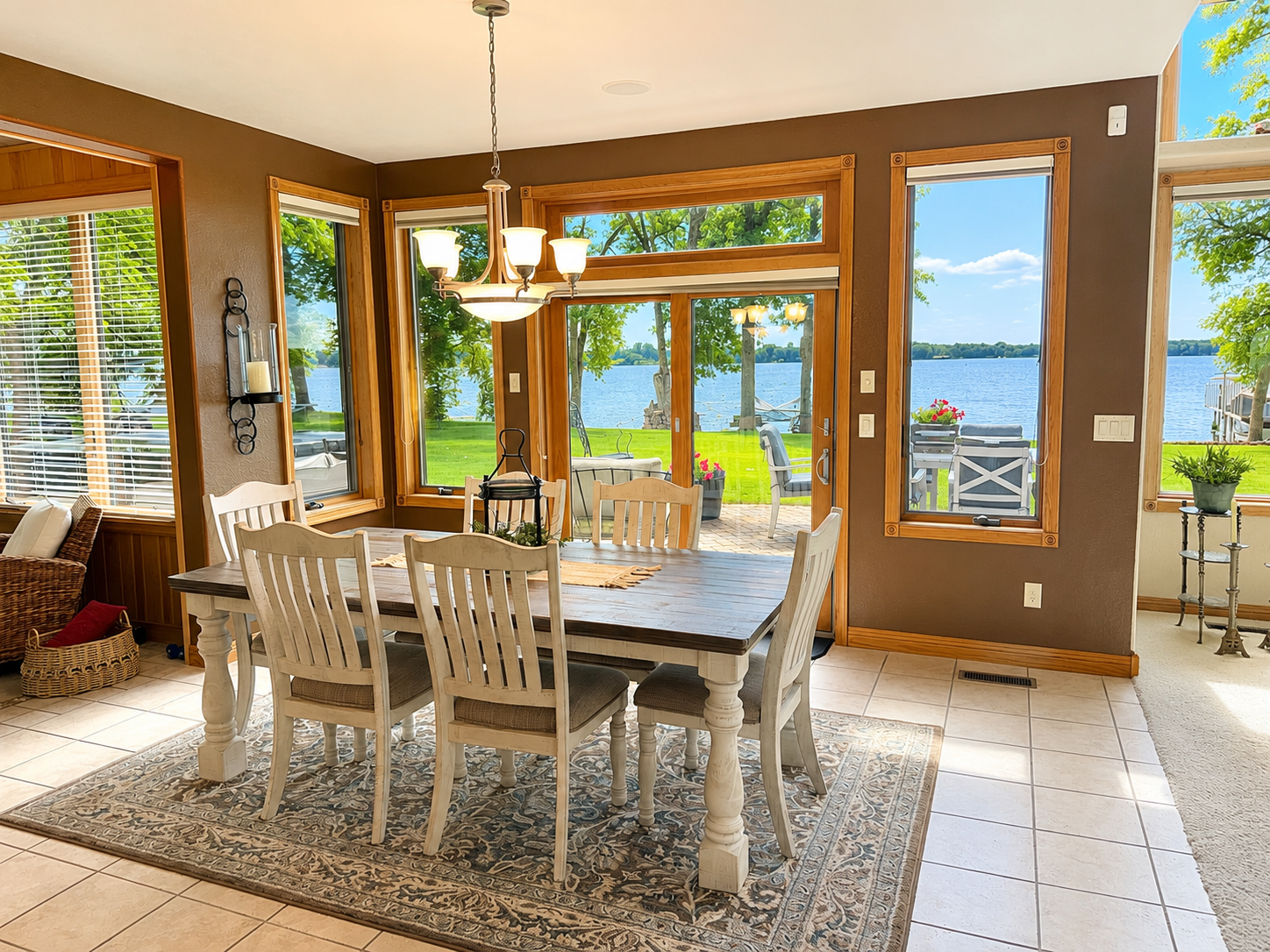 2003 single family home for sale at 12512 Tanglewood Road in Audubon, MN — 3 bed, 3 bath (photo 4 of 36)