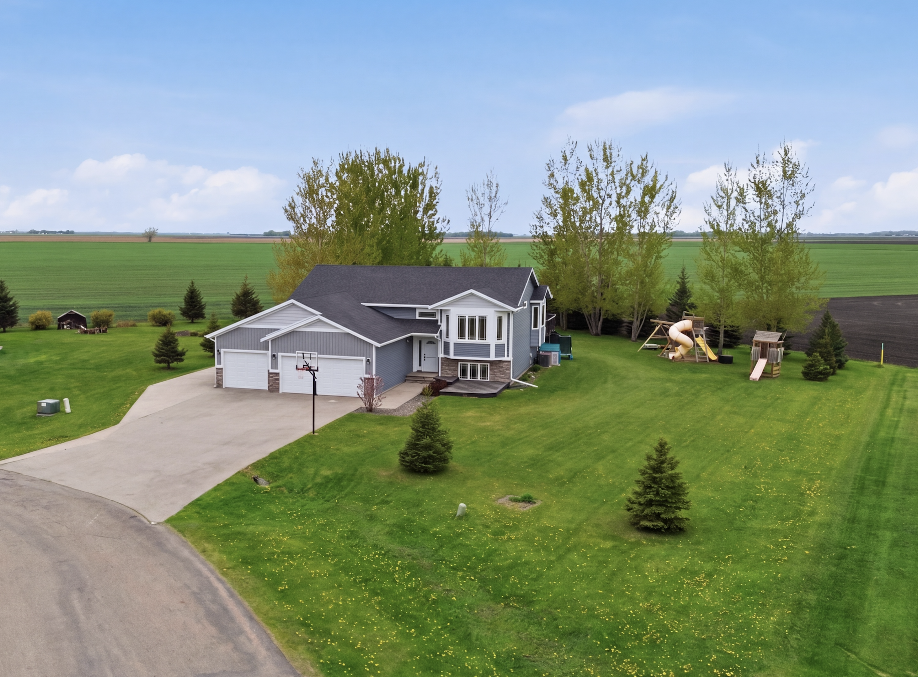 520 3rd Street N, Sabin MN 56580 - Photo 6 of 43