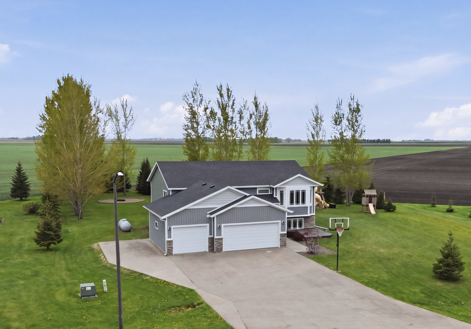 520 3rd Street N, Sabin MN 56580 - Photo 7 of 43