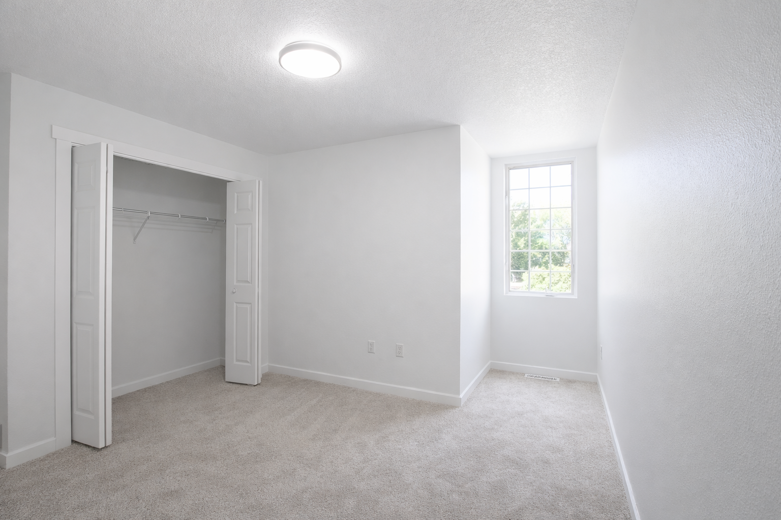 825 12th W Avenue, West Fargo ND 58078 - Photo 28 of 35