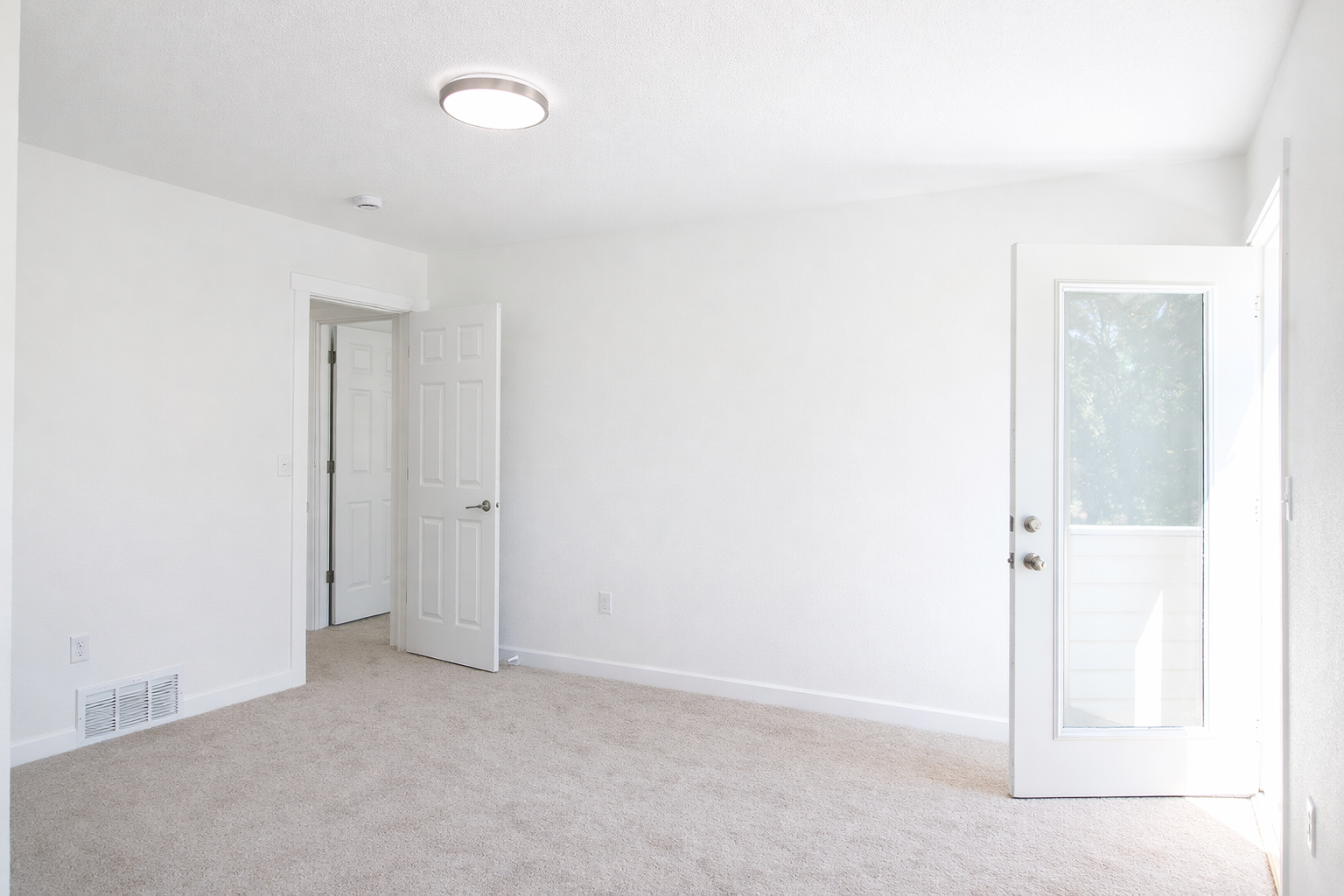 825 12th W Avenue, West Fargo ND 58078 - Photo 31 of 35