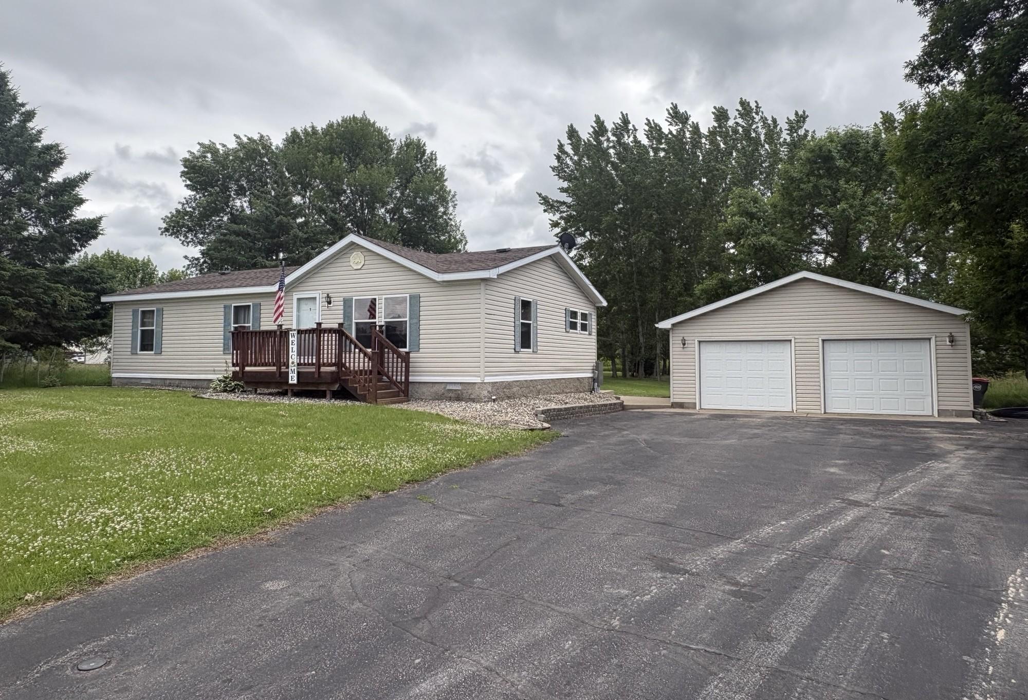 2700 S Lake Jessie Road SE, Alexandria MN 56308 - Photo 2 of 39