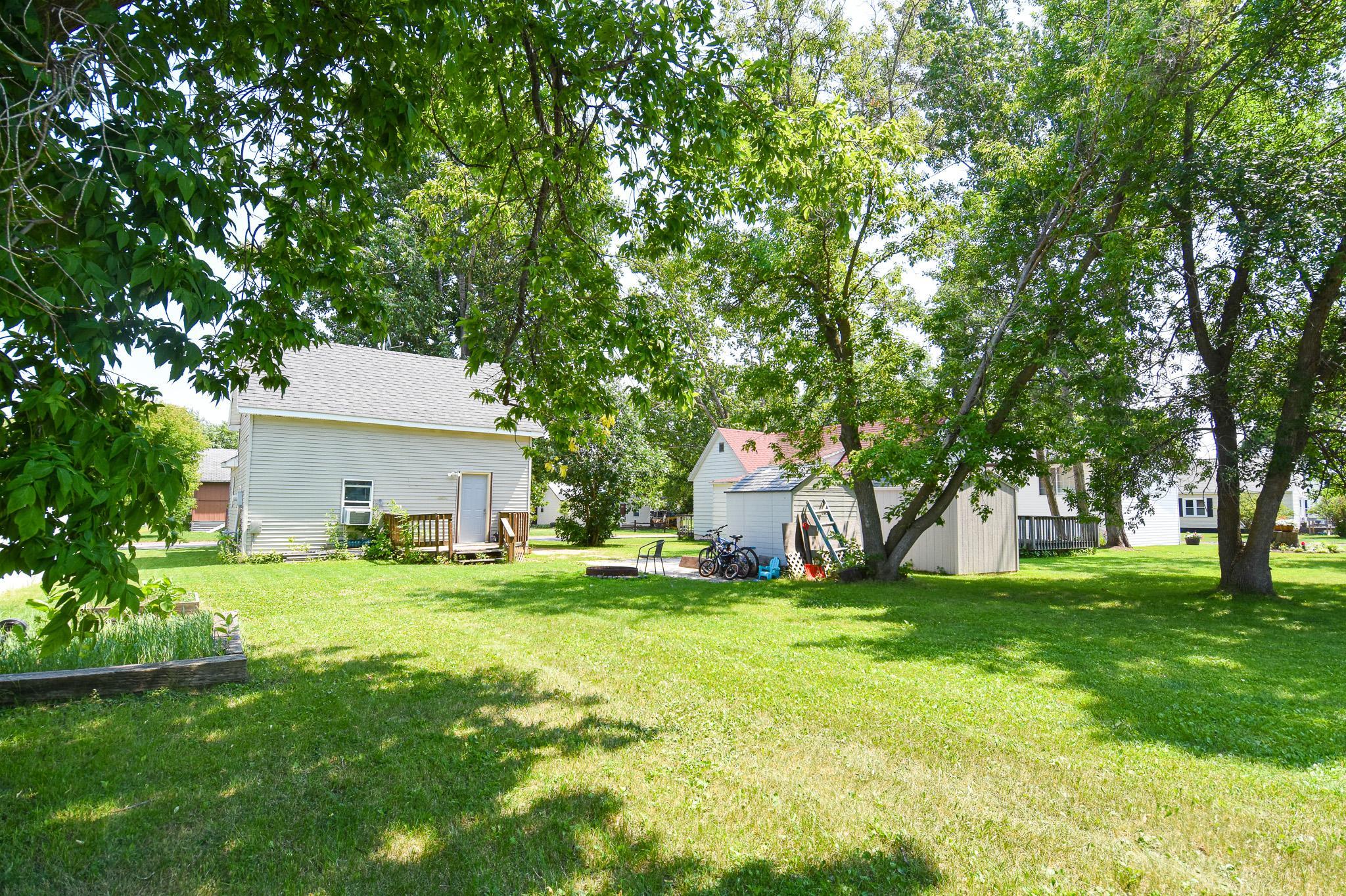 615 Markley Avenue S, Thief River Falls MN 56701 - Photo 23 of 25