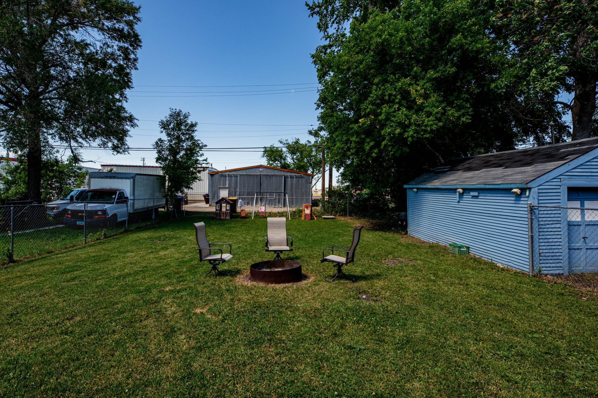 318 1st E Avenue, West Fargo ND 58078 - Photo 24 of 26