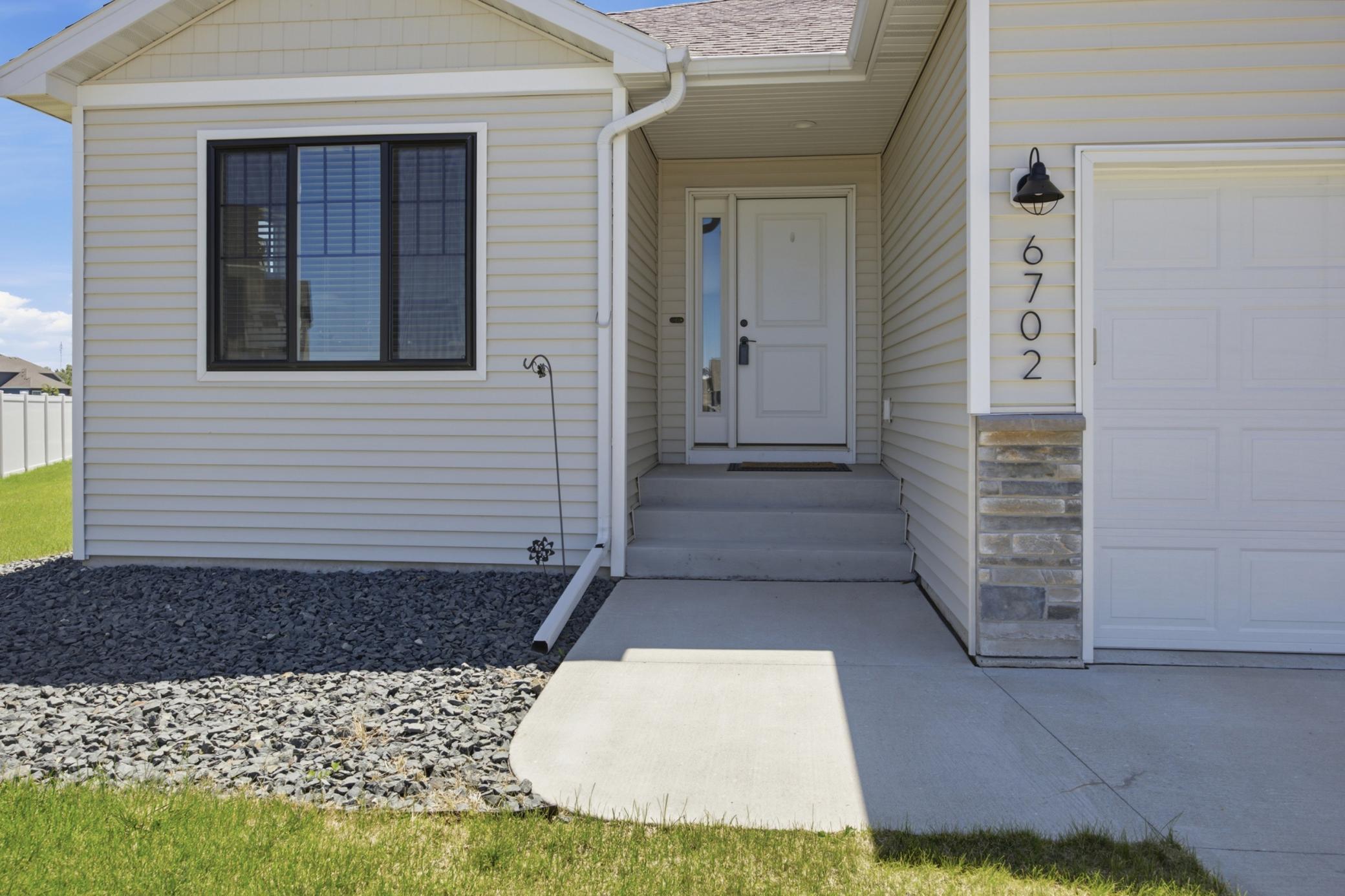 6702 72nd S Avenue, Horace ND 58047 - Photo 4 of 43
