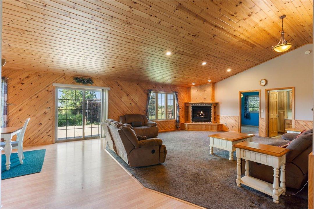 8405 60th Street SW, Staples MN 56479 - Photo 5 of 47
