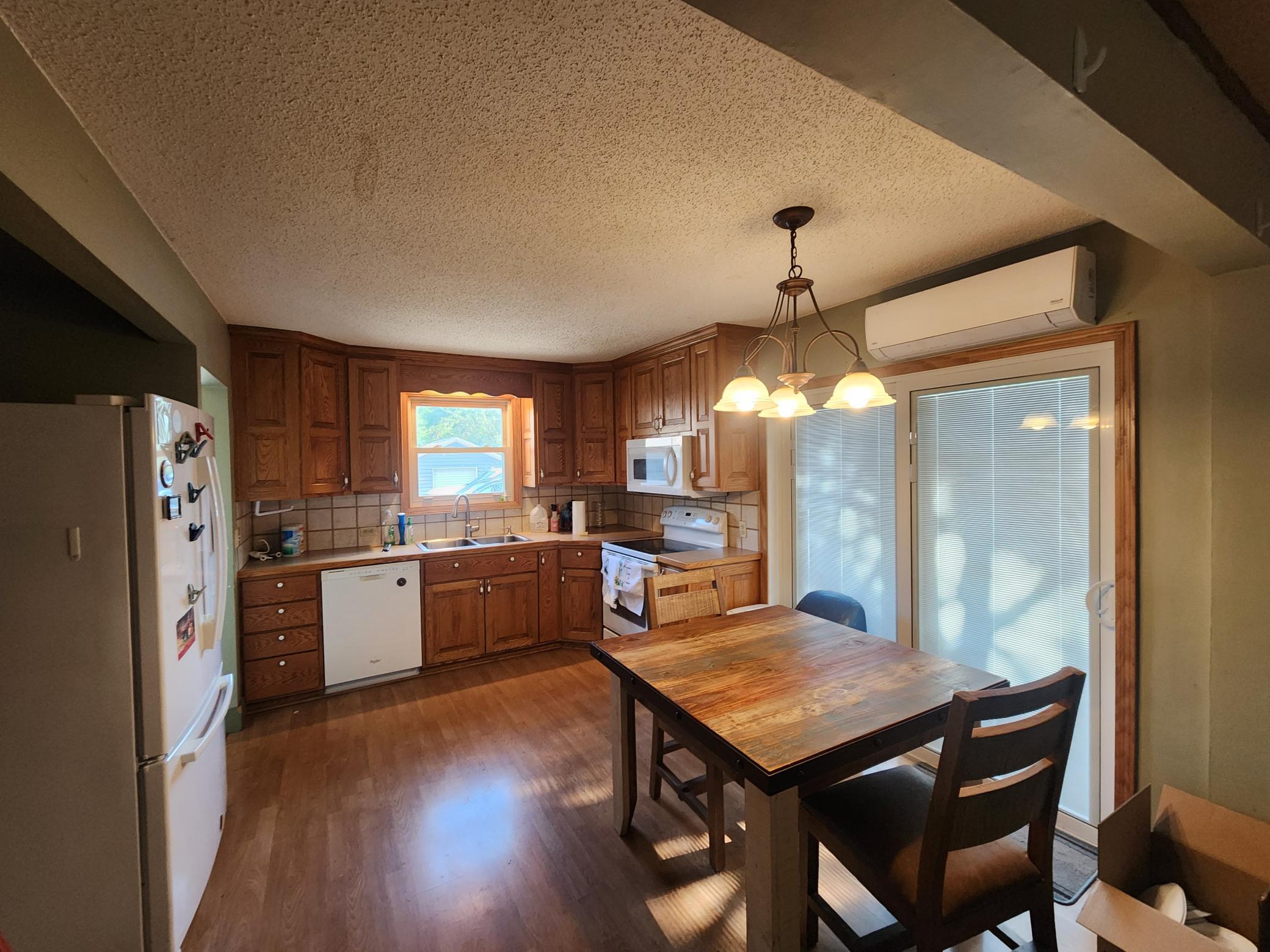 1947 single family home for sale at 301 High Street in Park Rapids, MN — 4 bed, 2 bath (photo 5 of 18)