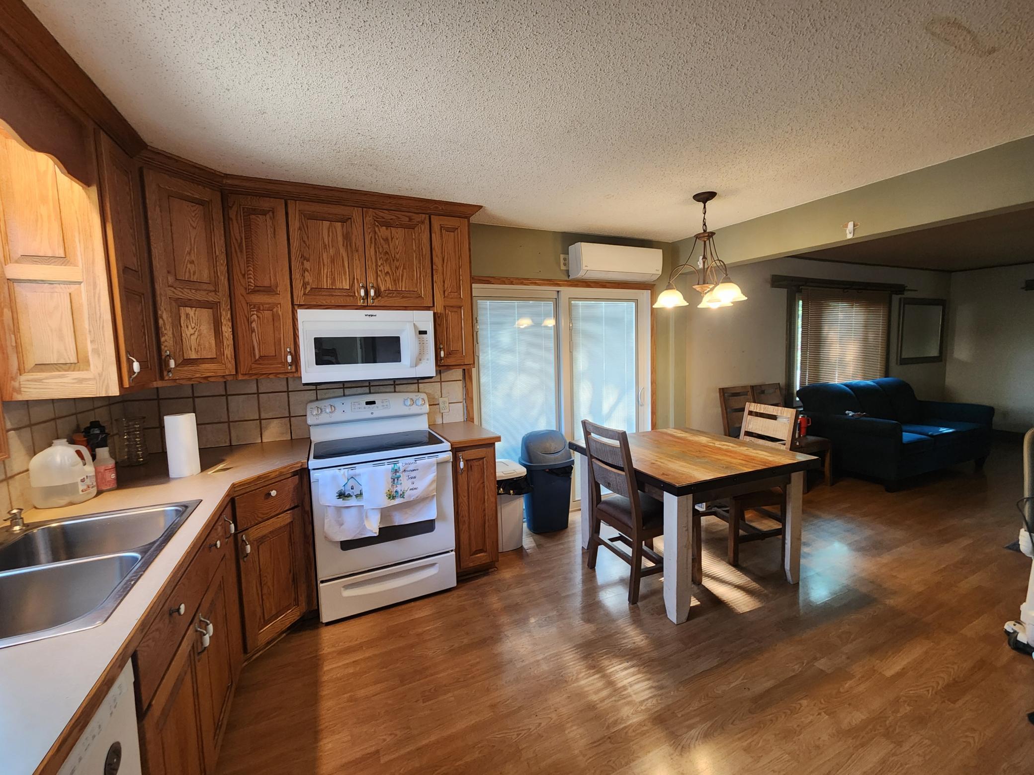 1947 single family home for sale at 301 High Street in Park Rapids, MN — 4 bed, 2 bath (photo 8 of 18)