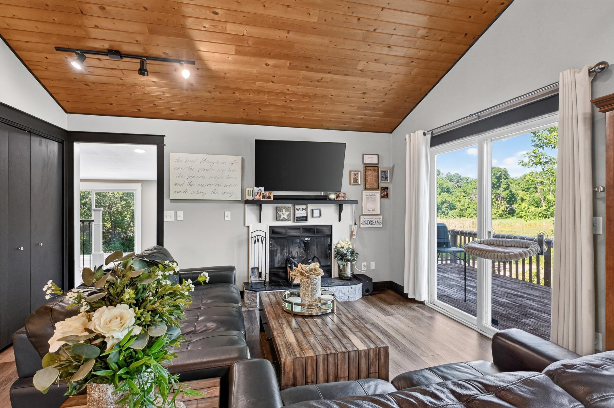 1989 single family home for sale at 9051 Memory Lane NW in Alexandria, MN — 4 bed, 2 bath (photo 21 of 67)