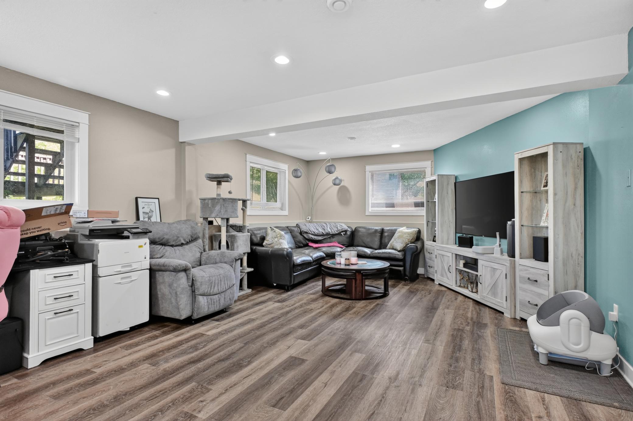 1989 single family home for sale at 9051 Memory Lane NW in Alexandria, MN — 4 bed, 2 bath (photo 31 of 67)