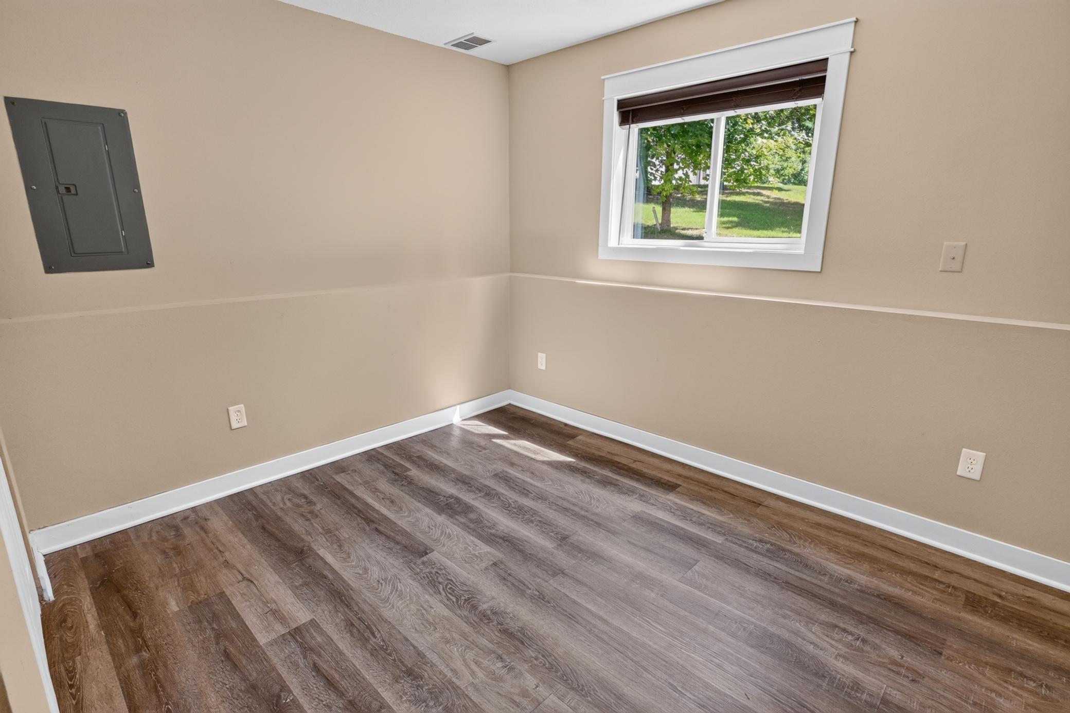 1989 single family home for sale at 9051 Memory Lane NW in Alexandria, MN — 4 bed, 2 bath (photo 22 of 67)