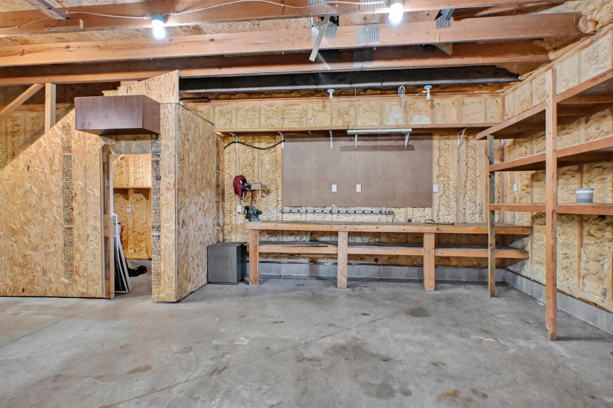 1989 single family home for sale at 9051 Memory Lane NW in Alexandria, MN — 4 bed, 2 bath (photo 42 of 67)