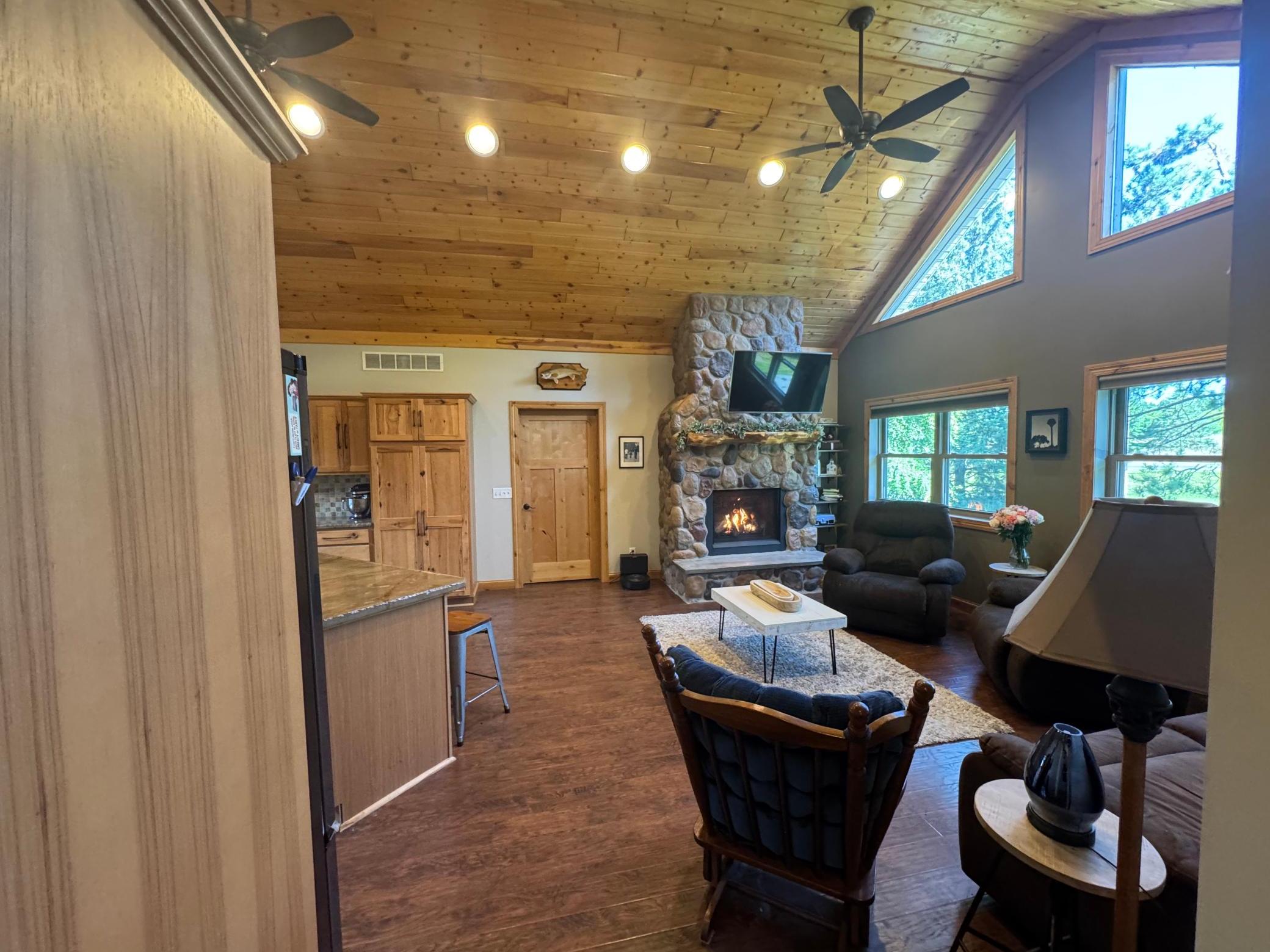 2016 single family home for sale at 9542 Power Dam Road NE in Bemidji, MN — 3 bed, 2 bath (photo 5 of 29)