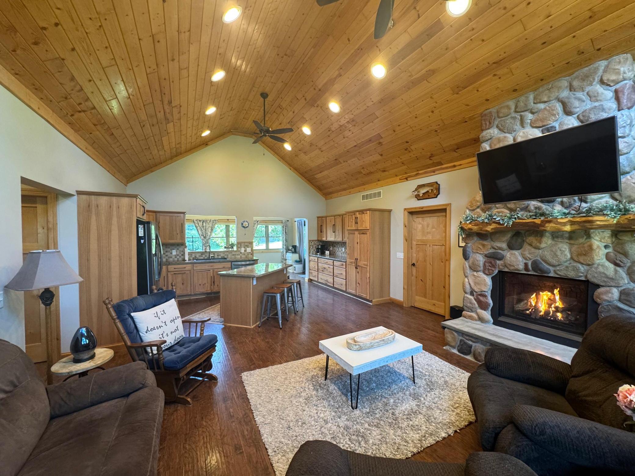 2016 single family home for sale at 9542 Power Dam Road NE in Bemidji, MN — 3 bed, 2 bath (photo 6 of 29)