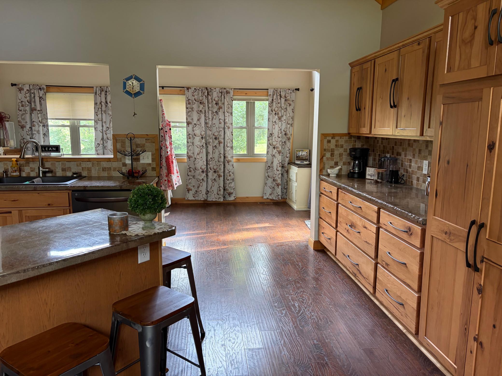 2016 single family home for sale at 9542 Power Dam Road NE in Bemidji, MN — 3 bed, 2 bath (photo 9 of 29)