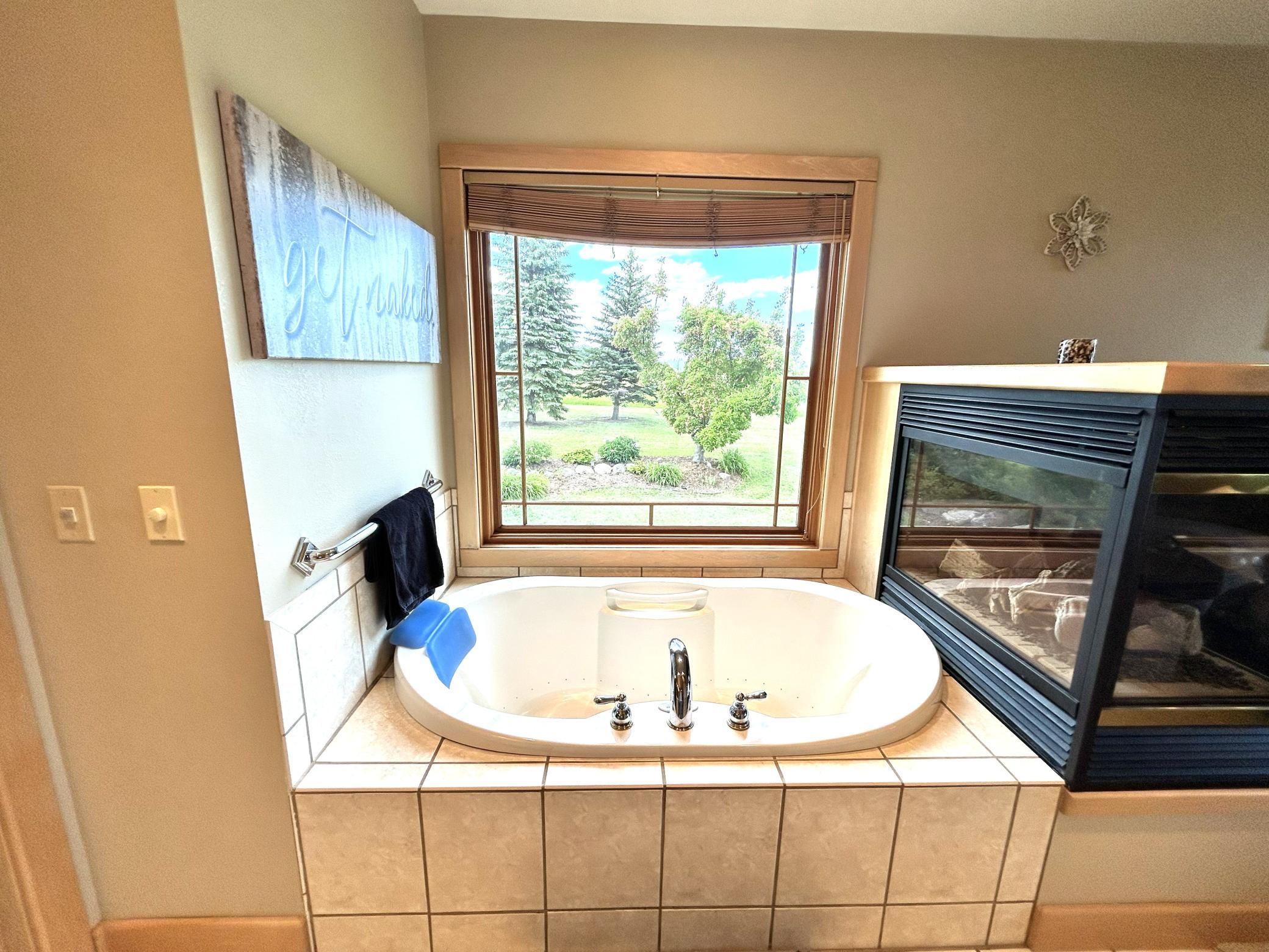 2001 single family home for sale at 34484 233rd Avenue SE in Erskine, MN — 4 bed, 4 bath (photo 43 of 124)