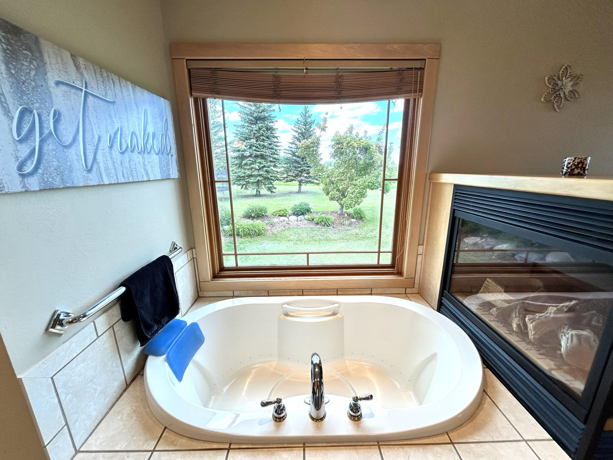 2001 single family home for sale at 34484 233rd Avenue SE in Erskine, MN — 4 bed, 4 bath (photo 51 of 124)