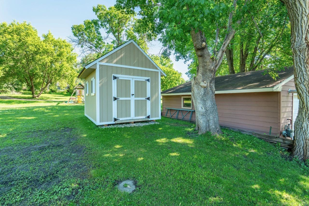 315 N Concord Street, Fergus Falls MN 56537 - Photo 38 of 43