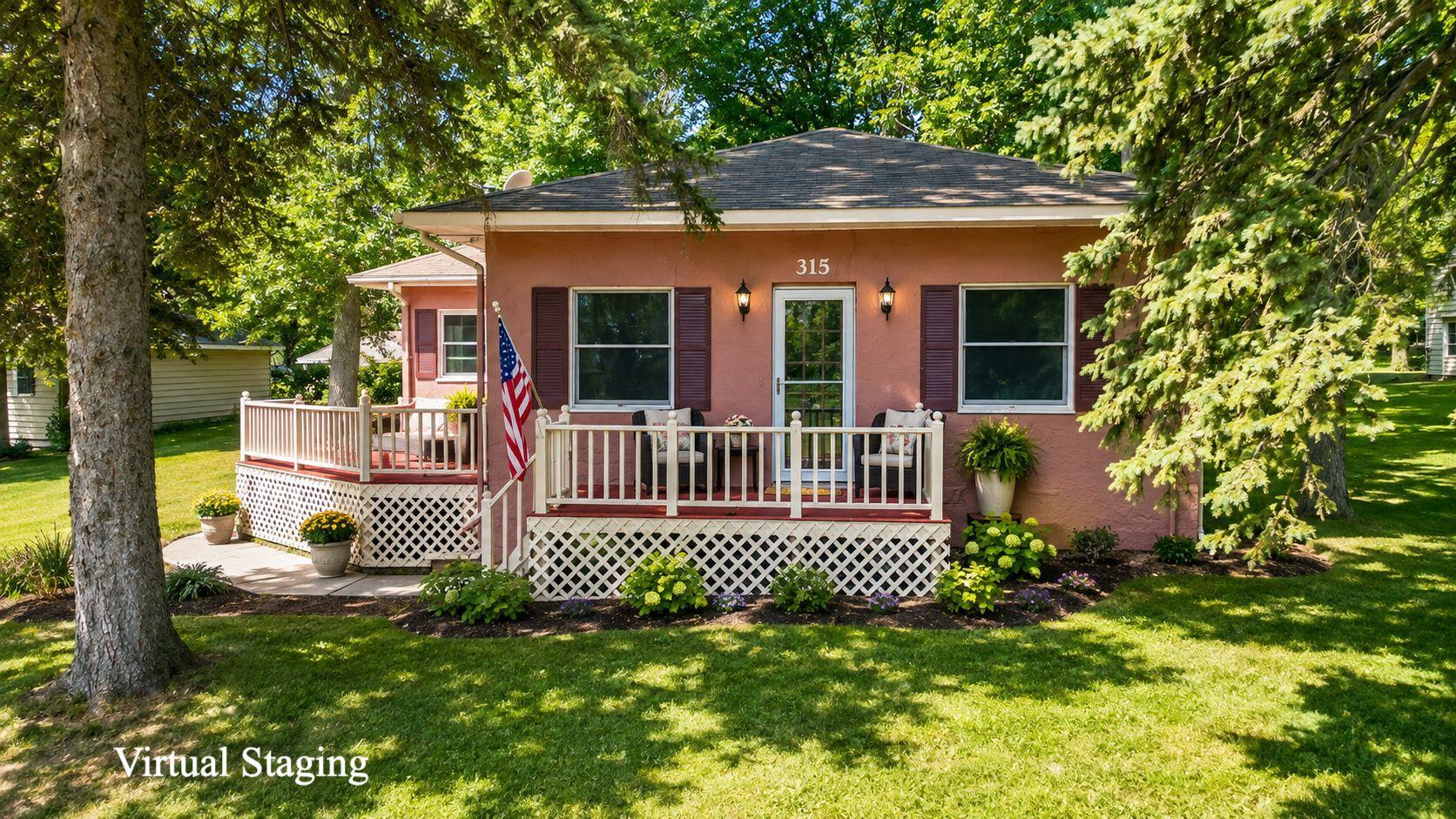 1936 single family home for sale at 315 N Concord Street in Fergus Falls, MN — 4 bed, 2 bath (photo 2 of 45)