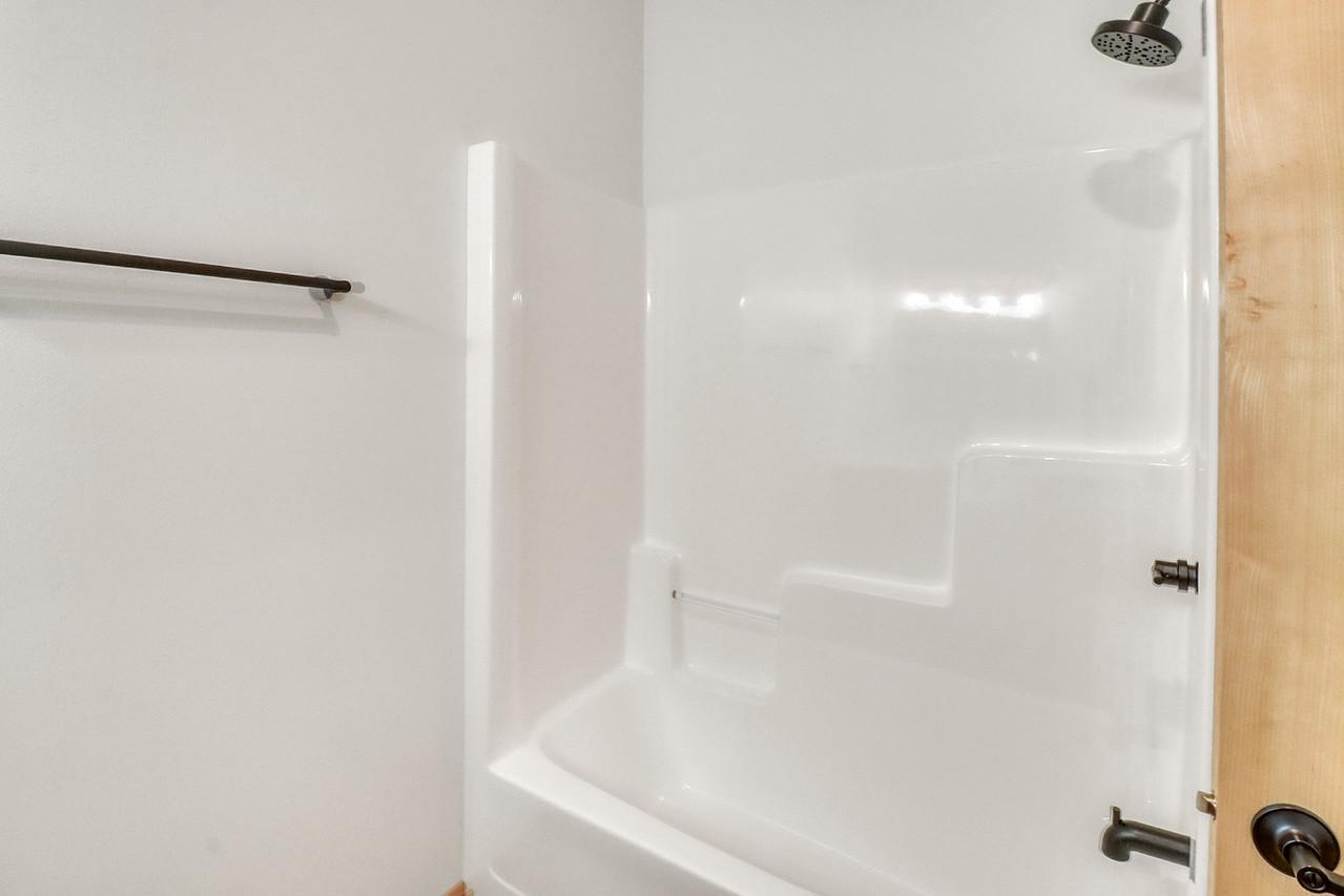 215 Emma Court, Mapleton ND 58059 - Photo 19 of 38