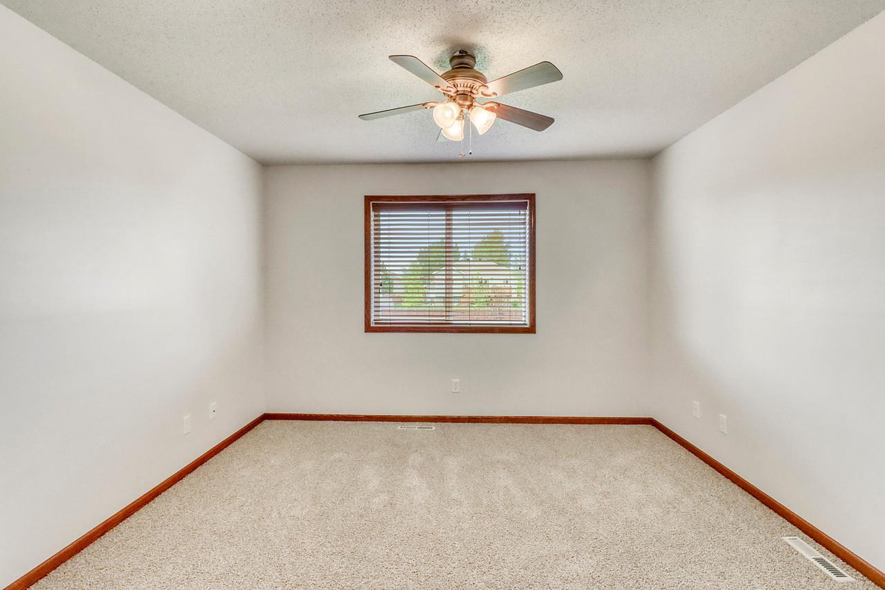 1217 37th S Avenue, Moorhead MN 56560 - Photo 5 of 16