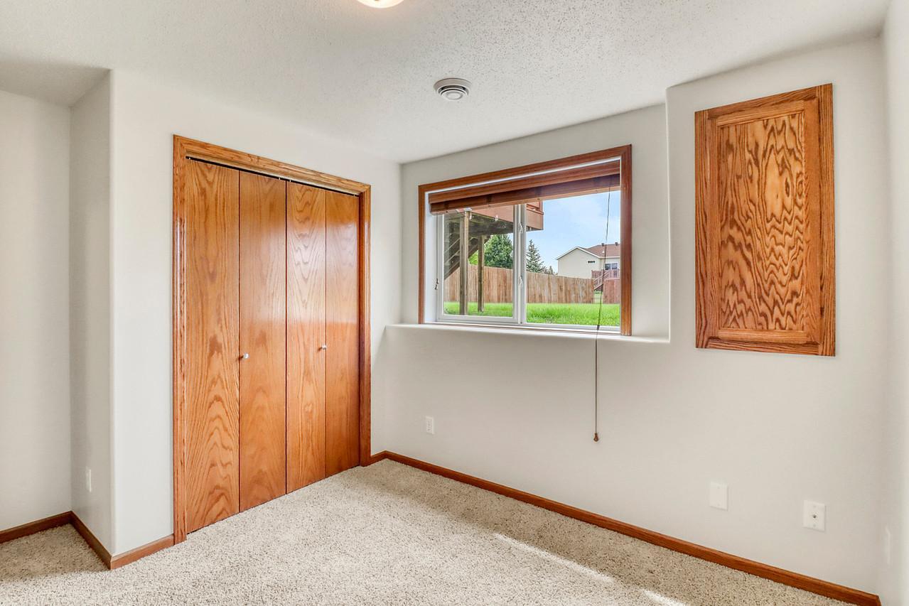1217 37th S Avenue, Moorhead MN 56560 - Photo 12 of 16