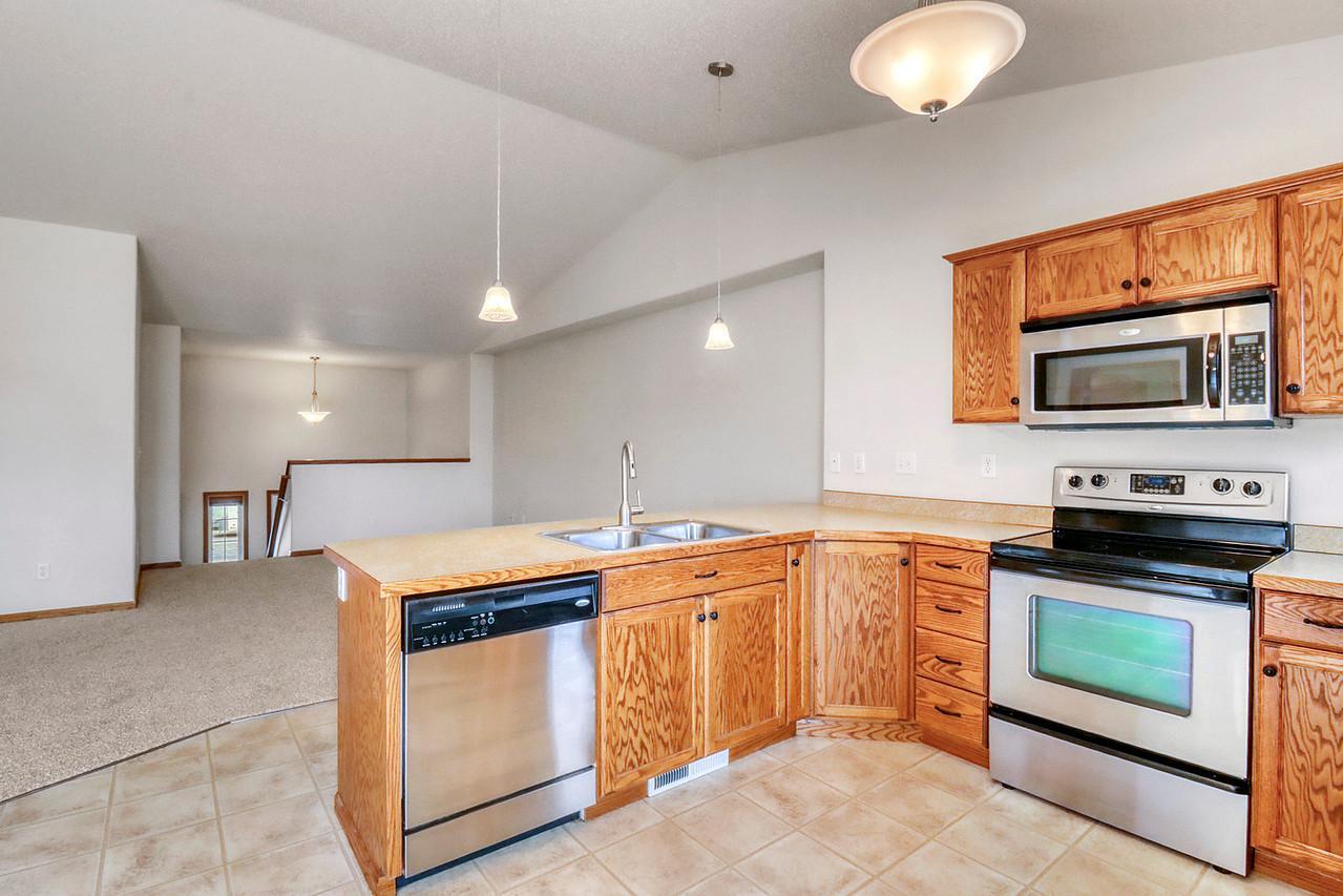 1217 37th S Avenue, Moorhead MN 56560 - Photo 2 of 16