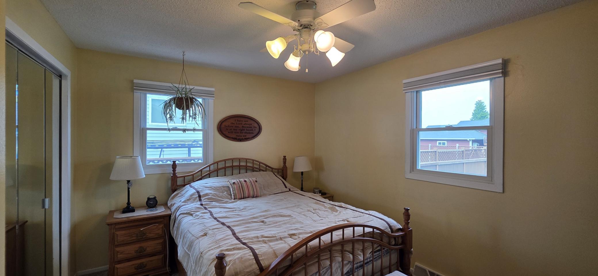 923 7th Avenue NW, Valley City ND 58072 - Photo 12 of 56