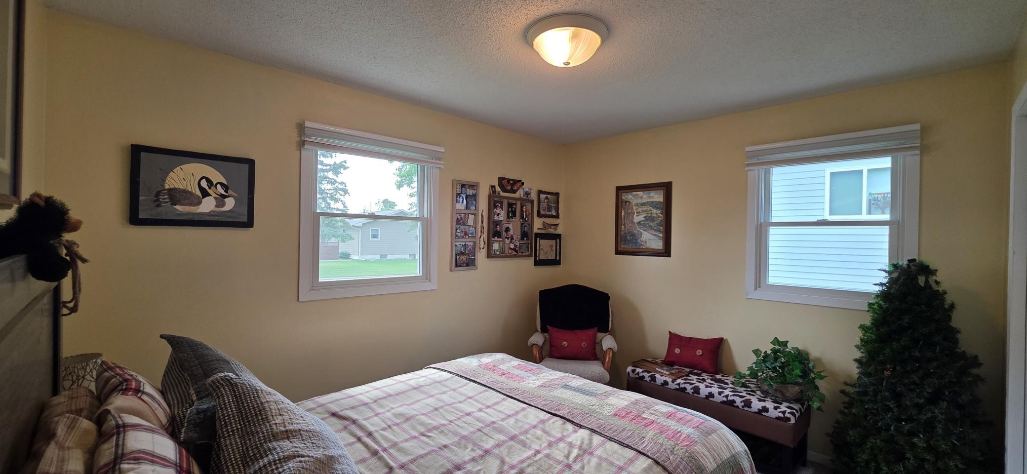 923 7th Avenue NW, Valley City ND 58072 - Photo 17 of 56