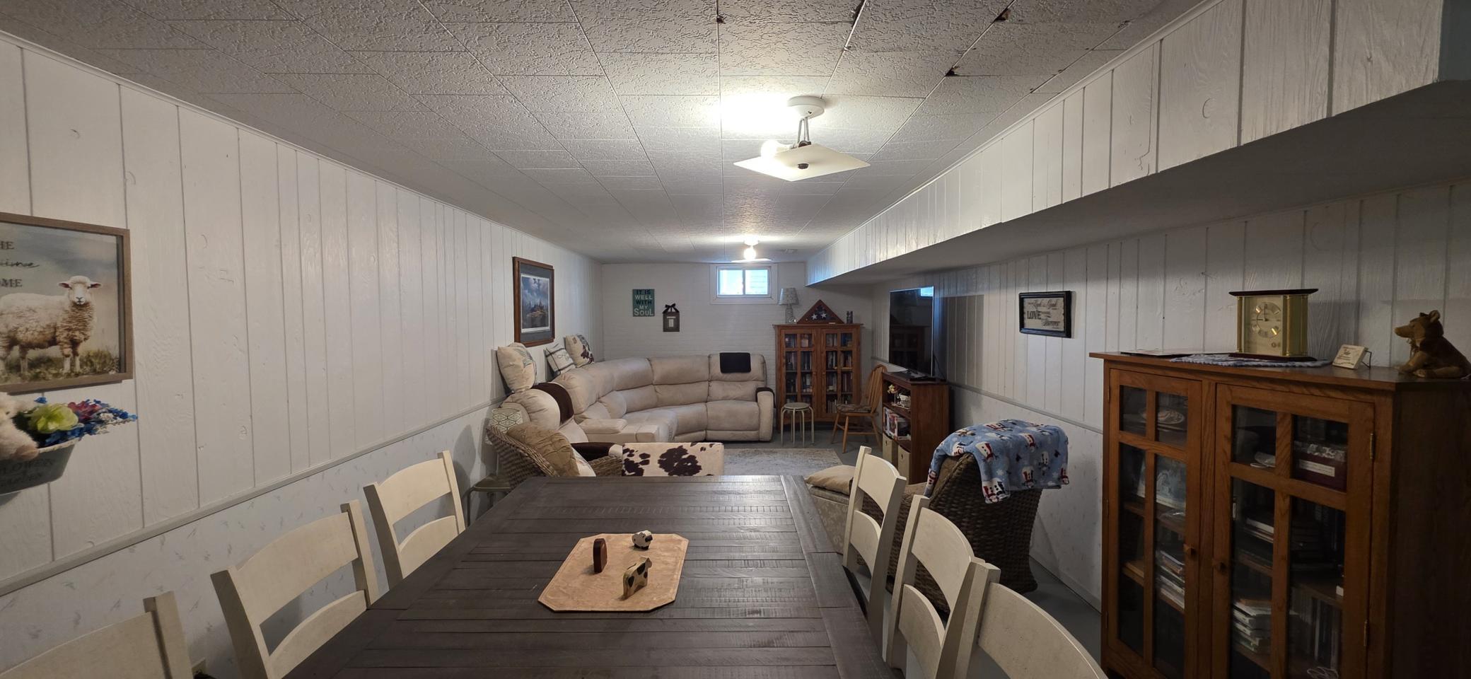 923 7th Avenue NW, Valley City ND 58072 - Photo 27 of 56