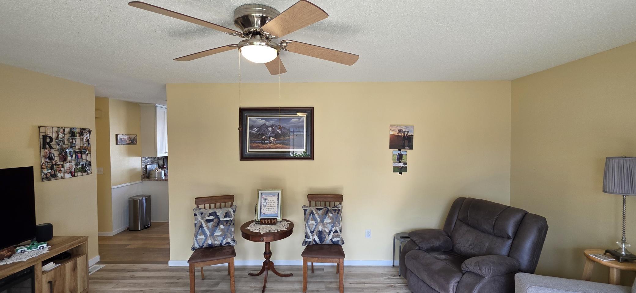 923 7th Avenue NW, Valley City ND 58072 - Photo 5 of 56