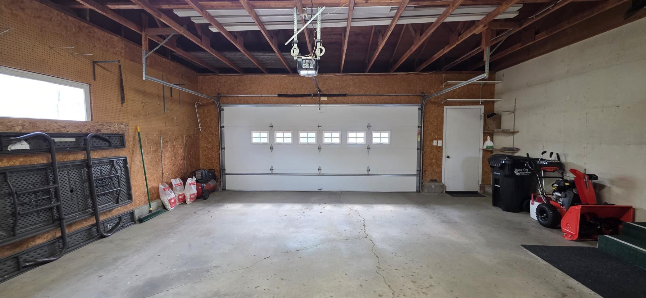 923 7th Avenue NW, Valley City ND 58072 - Photo 49 of 56