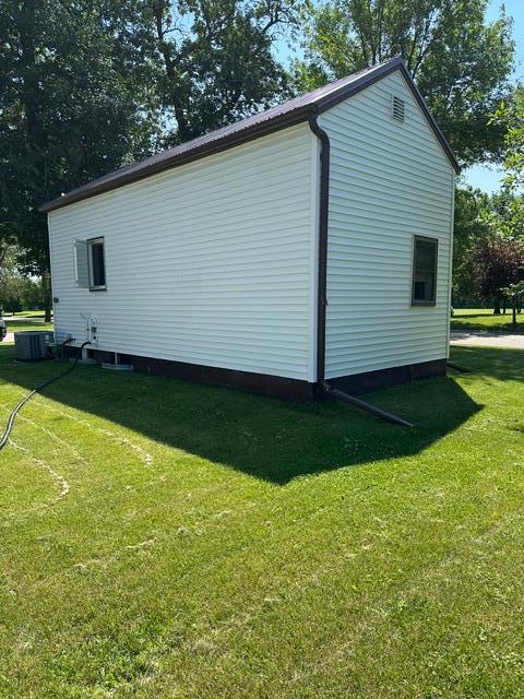 1930 single family home for sale at 501 Jefferson Avenue in Argyle, MN — 1 bed, 1 bath (photo 4 of 27)