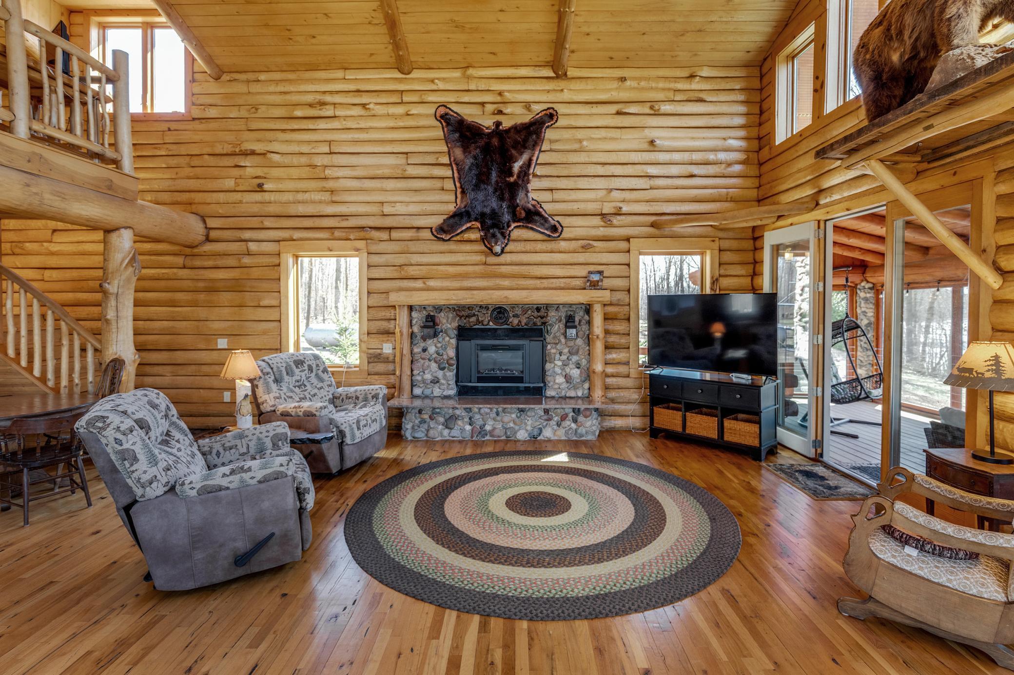 2007 single family home for sale at 184 Acres 44047A Little Pine Road in Emily, MN — 3 bed, 3 bath (photo 8 of 54)