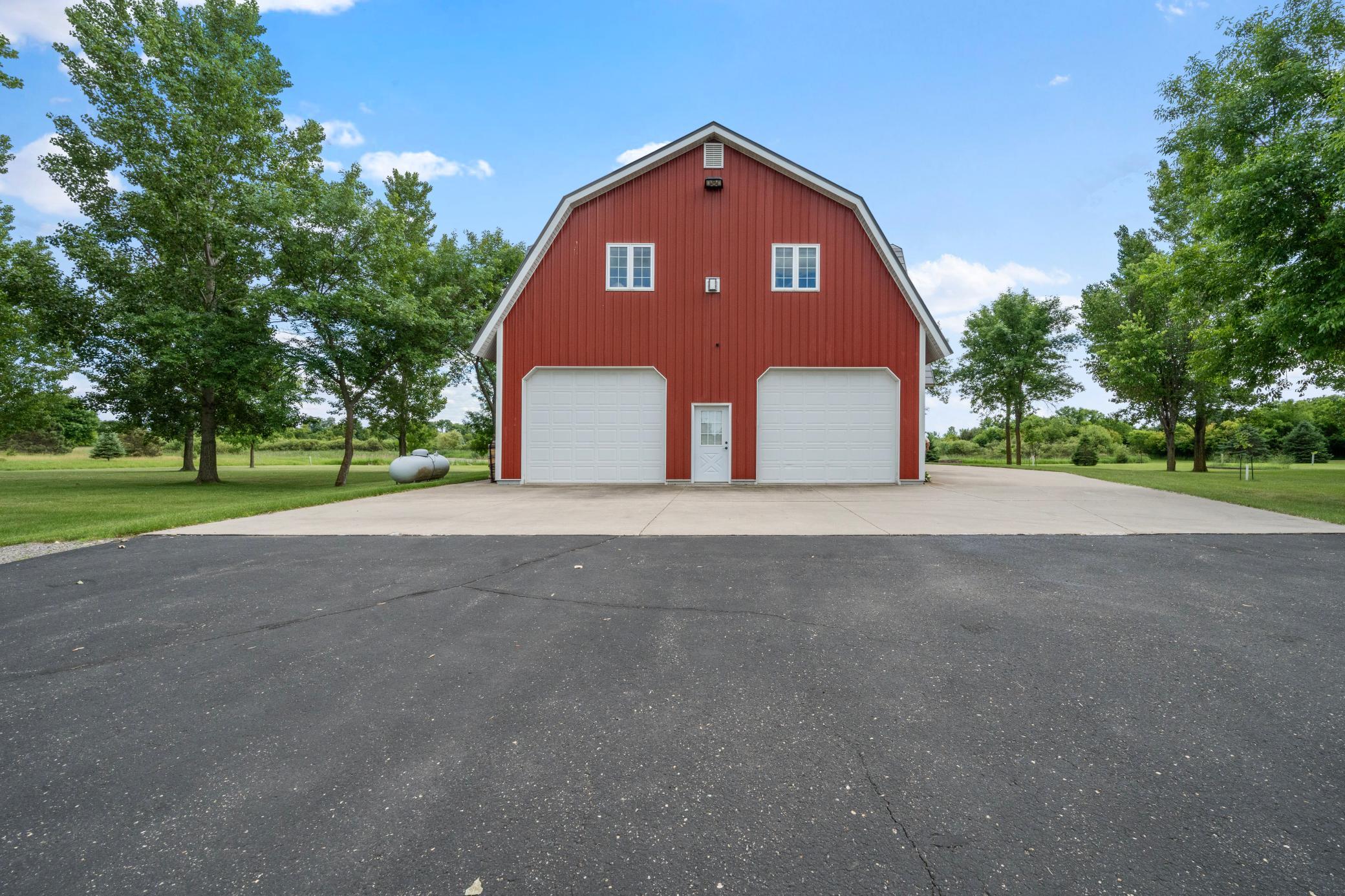 4800 39th Avenue NE, Alexandria MN 56308 - Photo 2 of 60