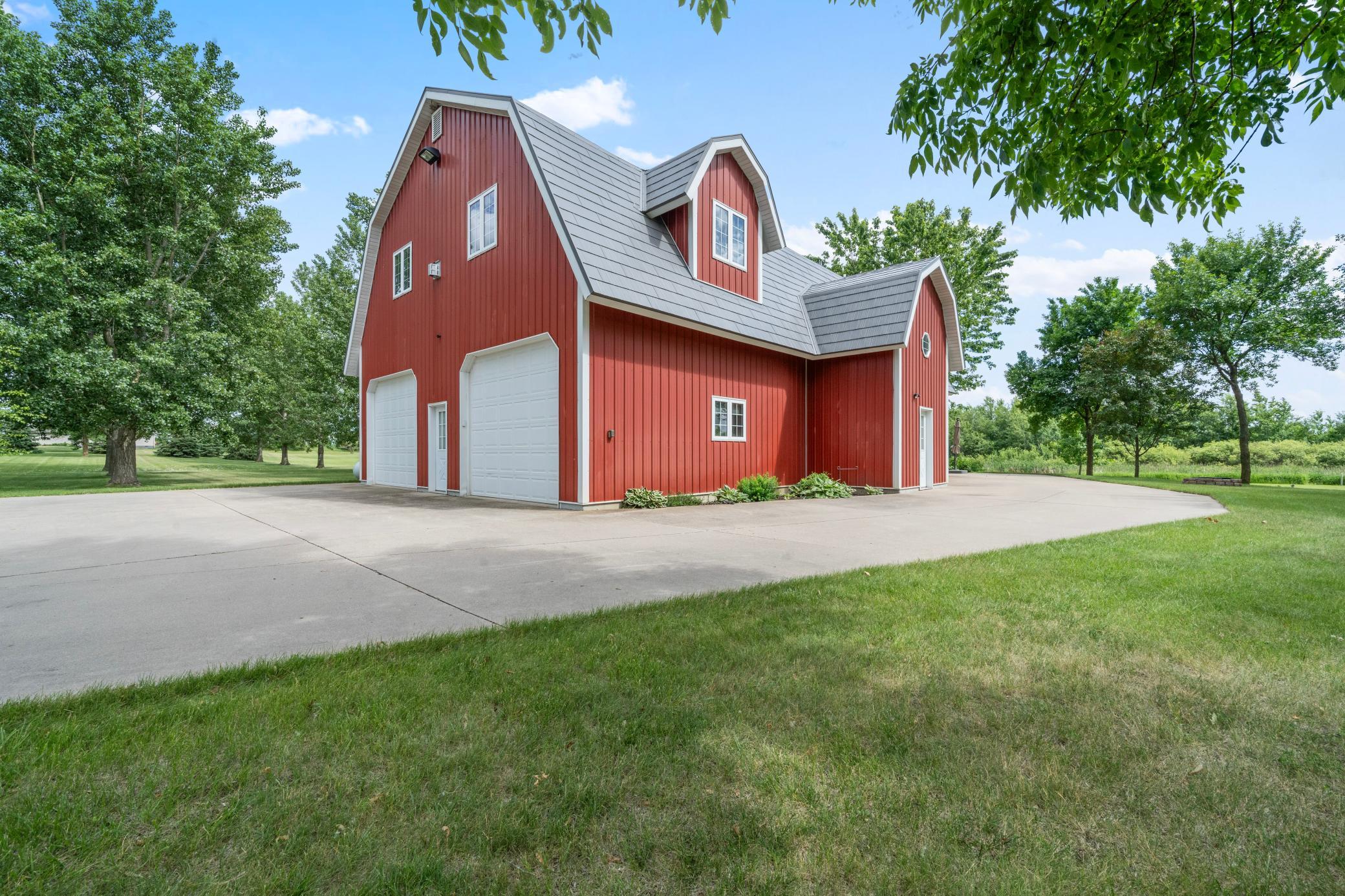 4800 39th Avenue NE, Alexandria MN 56308 - Photo 3 of 60