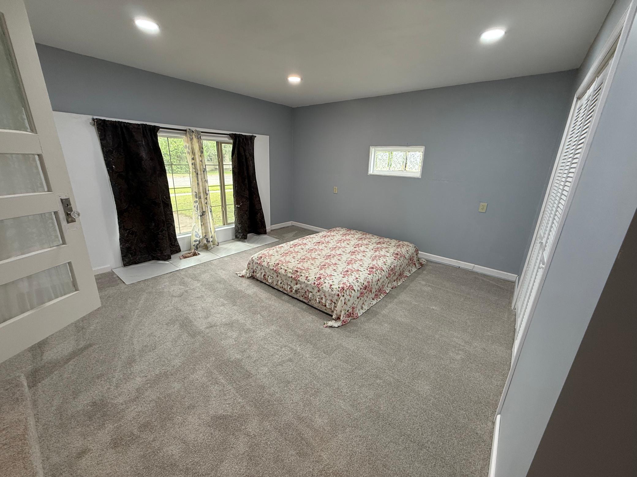 1940 single family home for sale at 410 W 2nd Avenue in Keewatin, MN — 3 bed, 3 bath (photo 33 of 48)