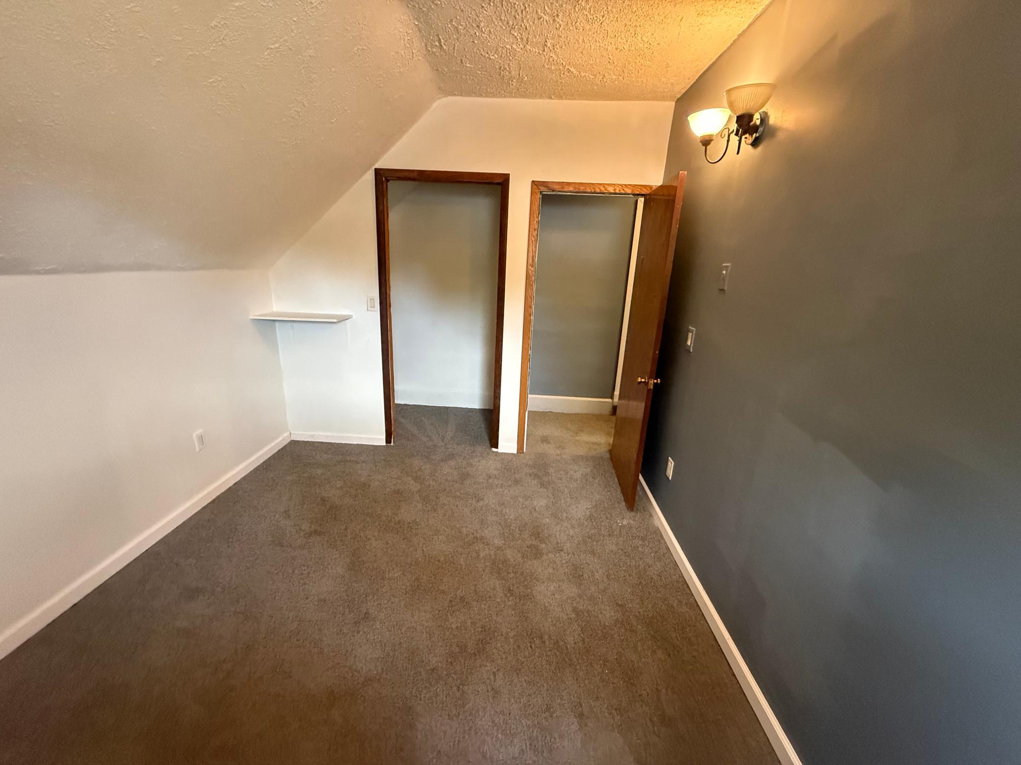 1940 single family home for sale at 410 W 2nd Avenue in Keewatin, MN — 3 bed, 3 bath (photo 45 of 48)