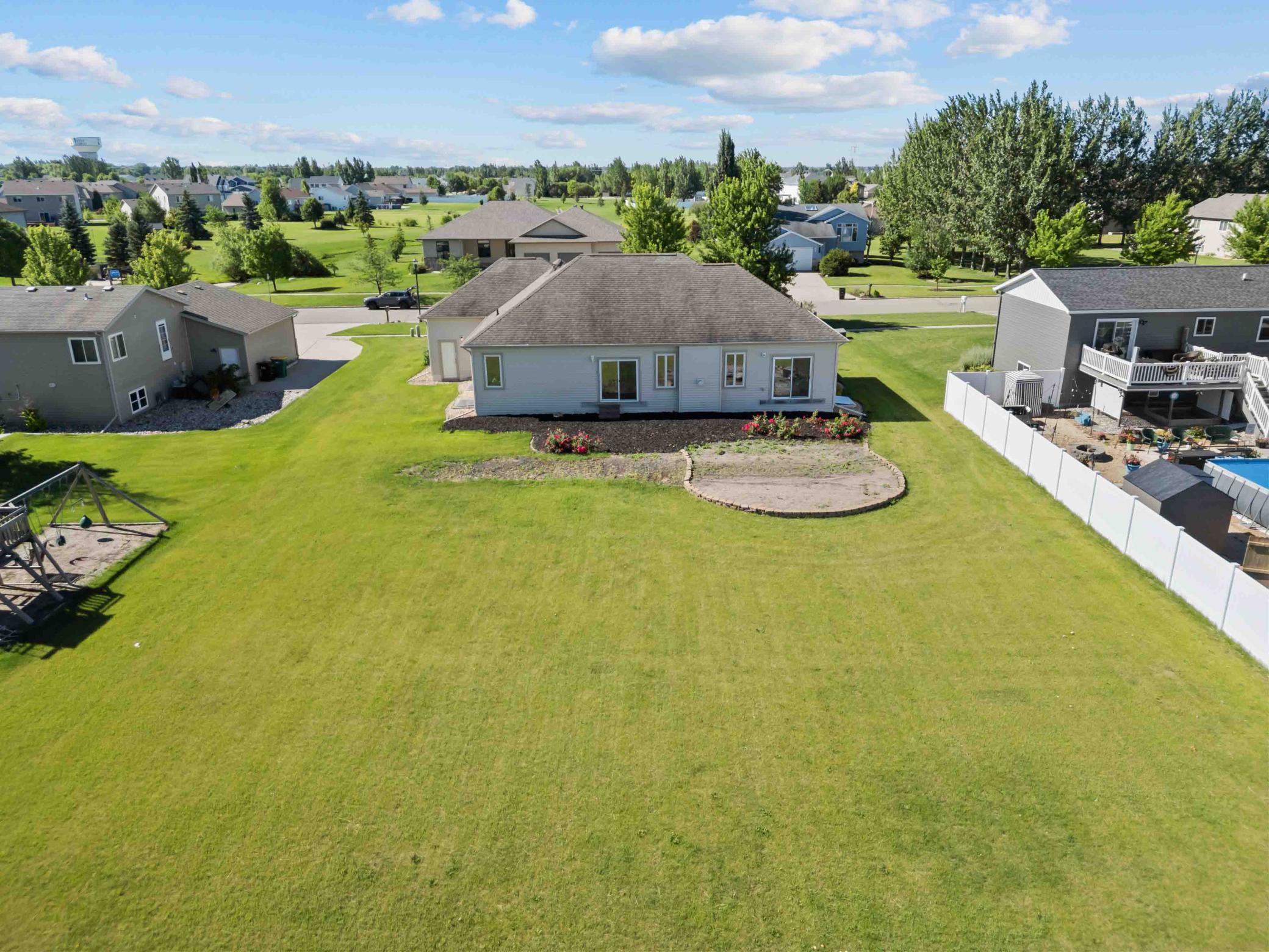718 N Sedona Drive, West Fargo ND 58078 - Photo 2 of 57