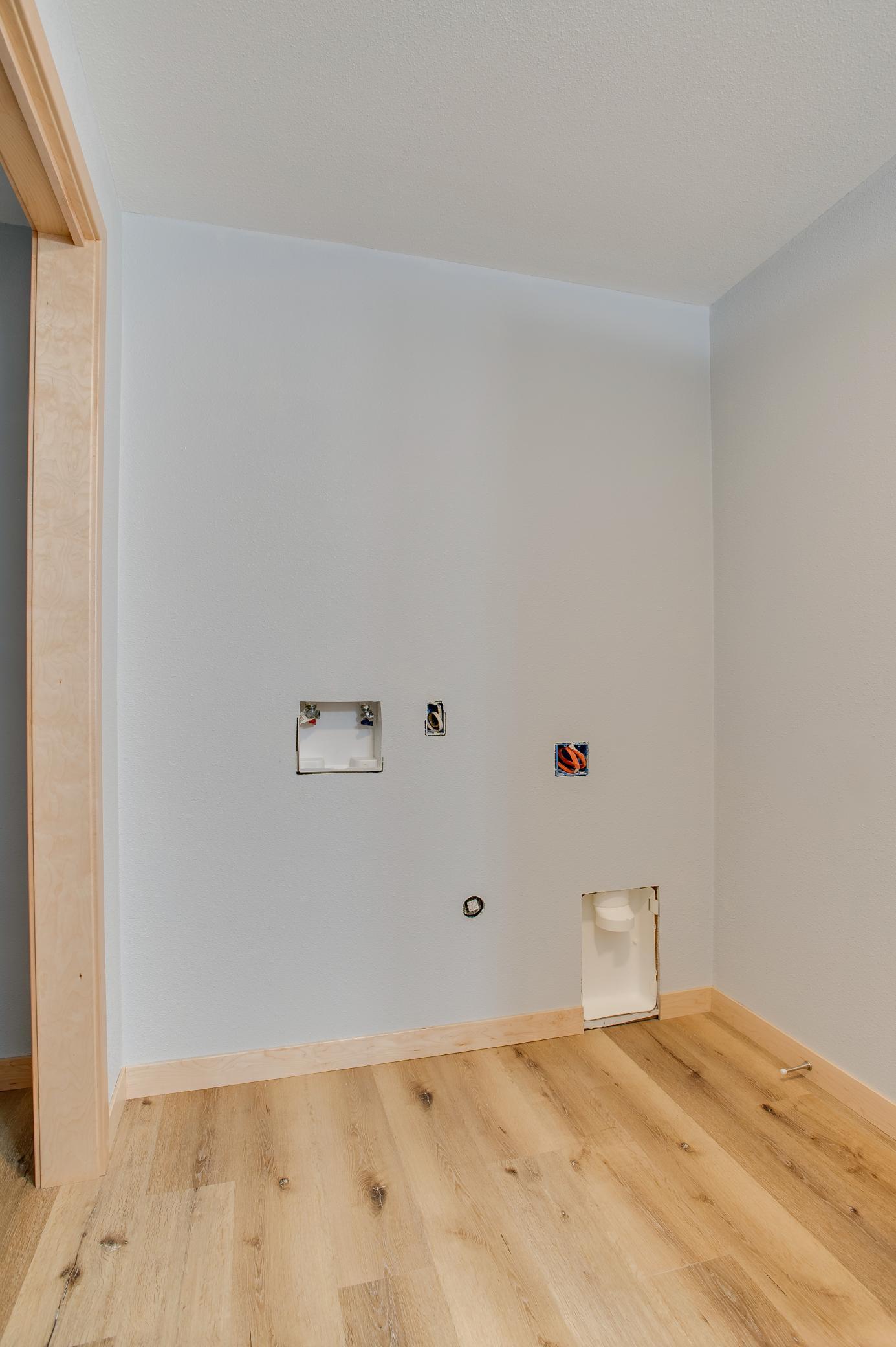 718 N Sedona Drive, West Fargo ND 58078 - Photo 43 of 57