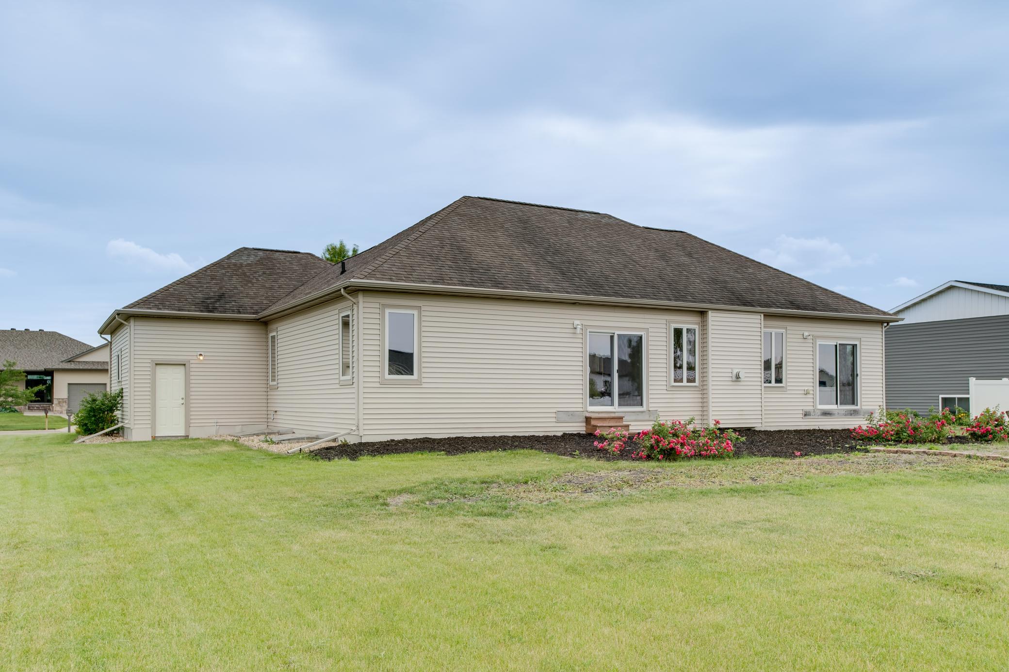 718 N Sedona Drive, West Fargo ND 58078 - Photo 47 of 57