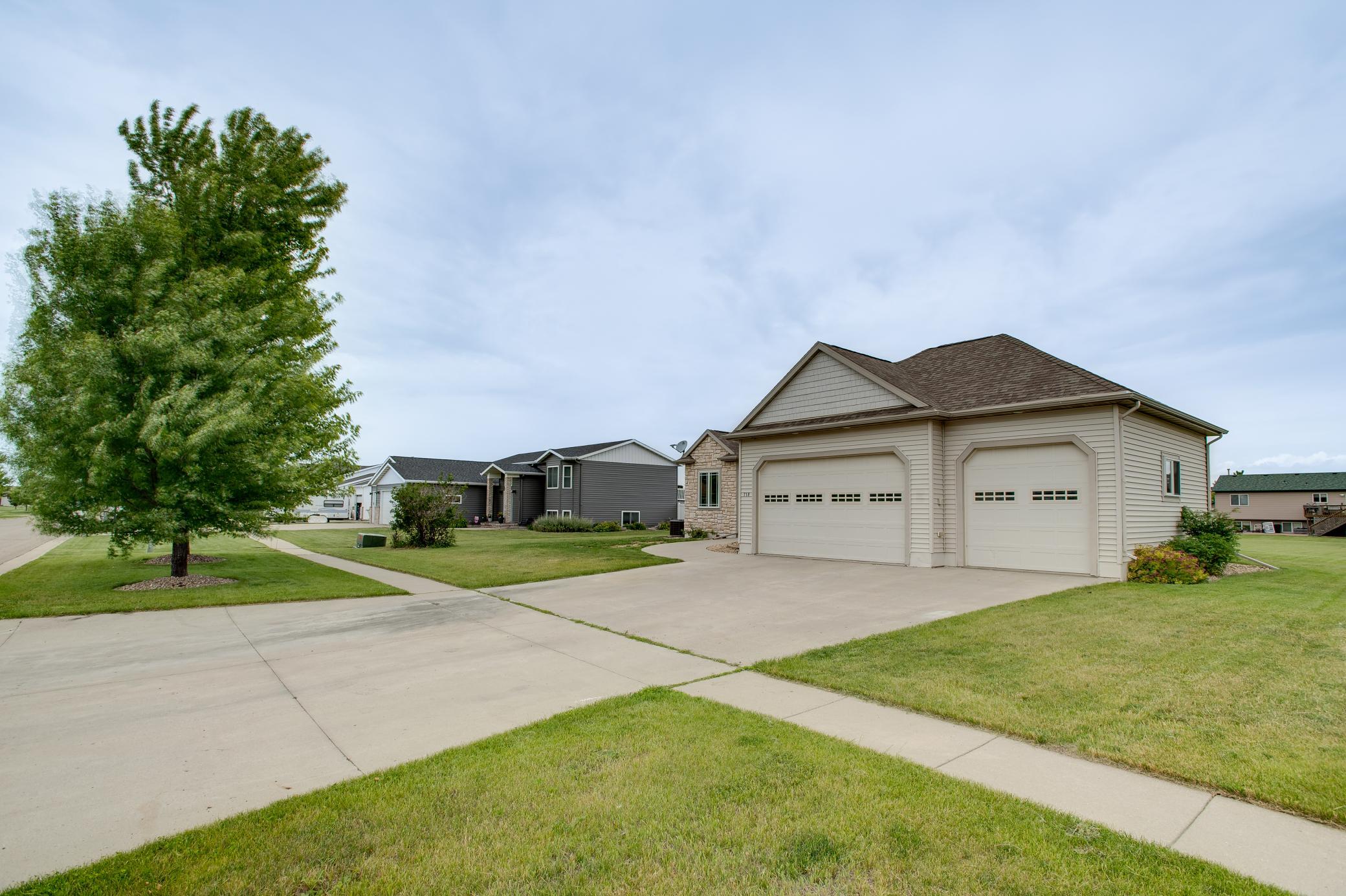 718 N Sedona Drive, West Fargo ND 58078 - Photo 51 of 57
