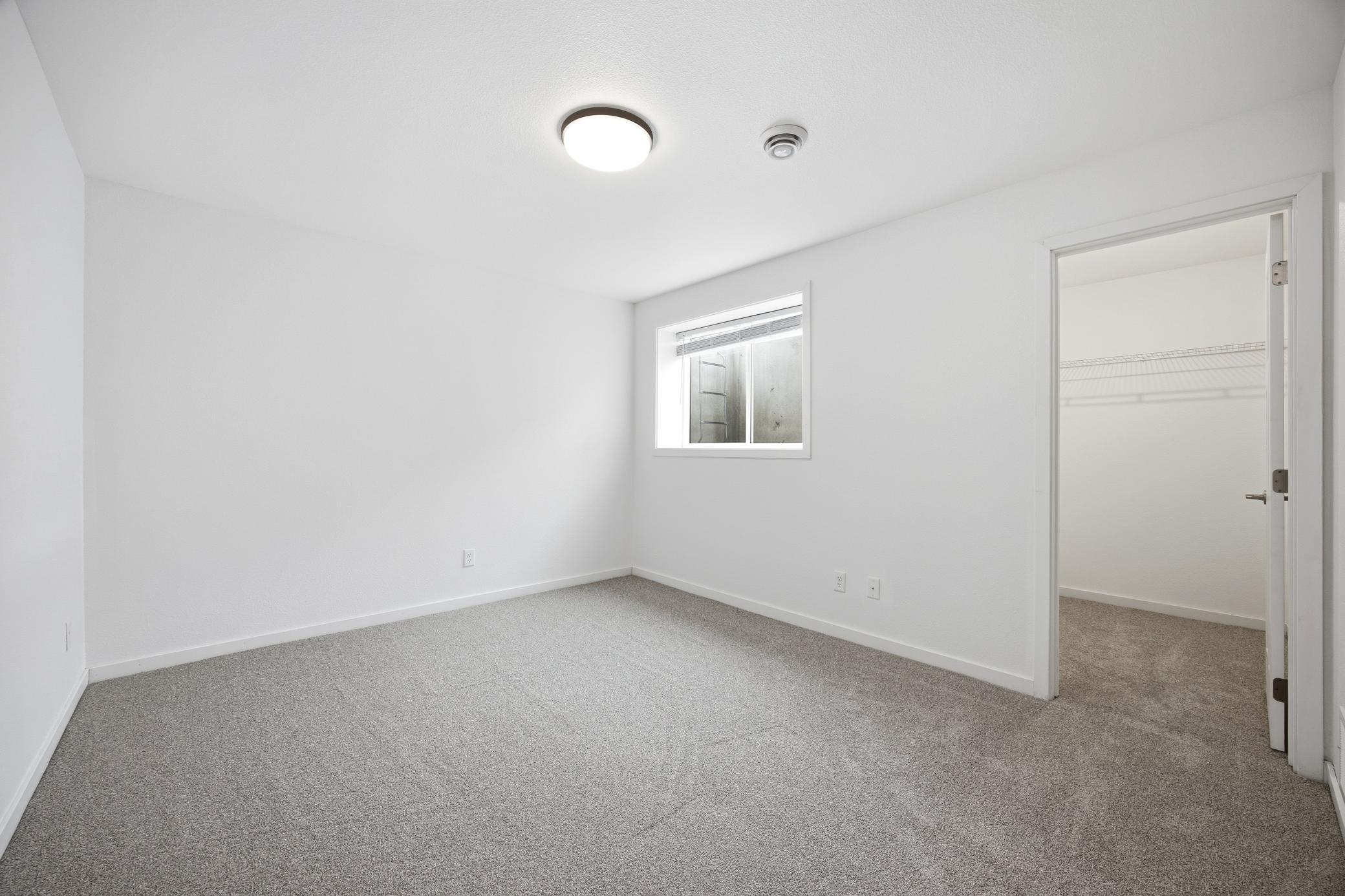 2595 72 S Avenue, Fargo ND 58104 - Photo 33 of 47