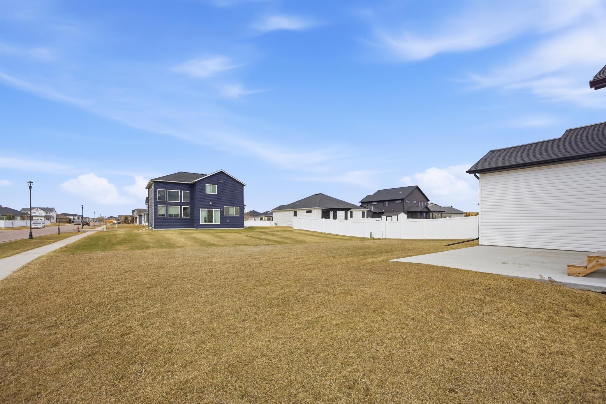 2595 72 S Avenue, Fargo ND 58104 - Photo 45 of 47