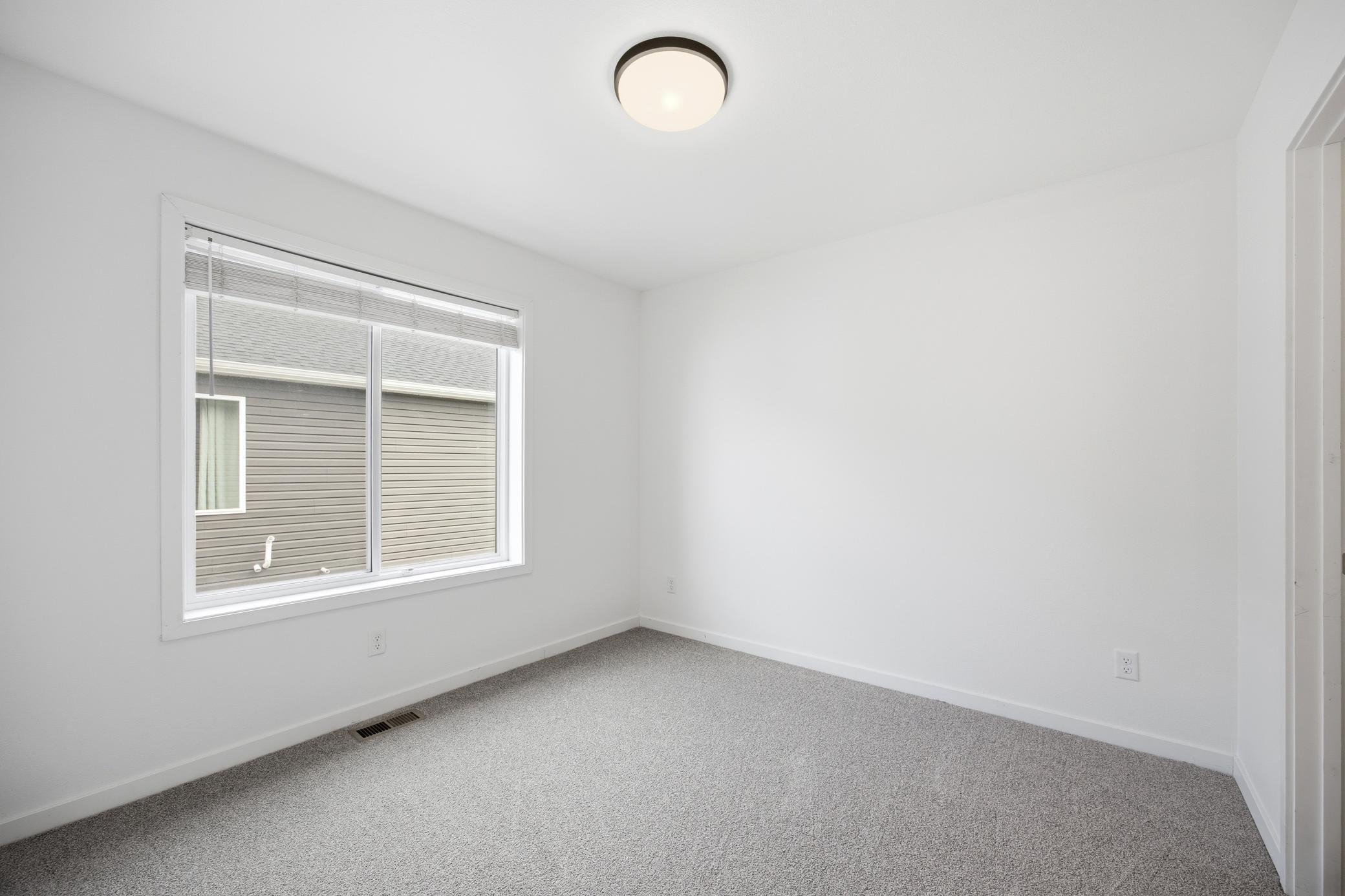 2595 72 S Avenue, Fargo ND 58104 - Photo 9 of 47
